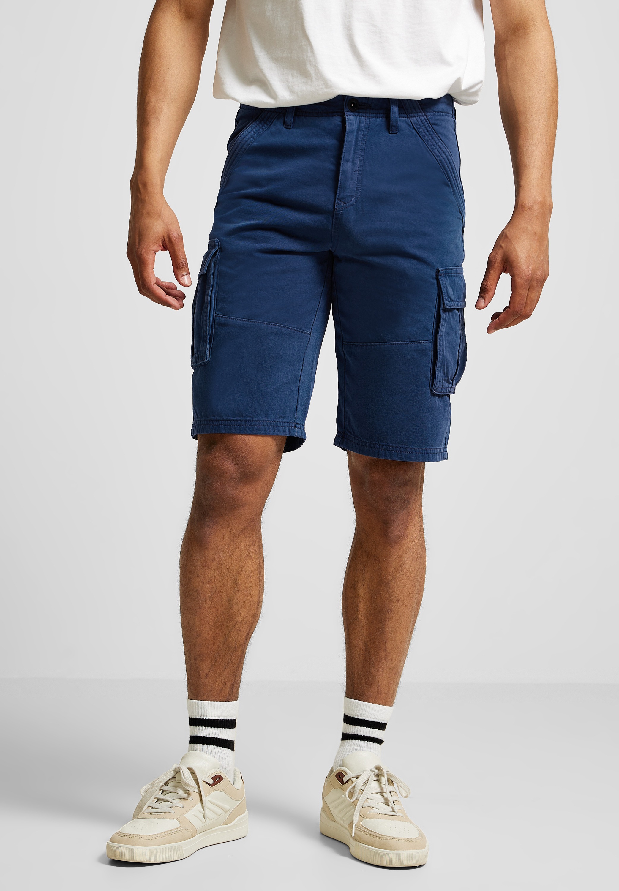 STREET ONE MEN Cargobermudas, mit Cargo Taschen