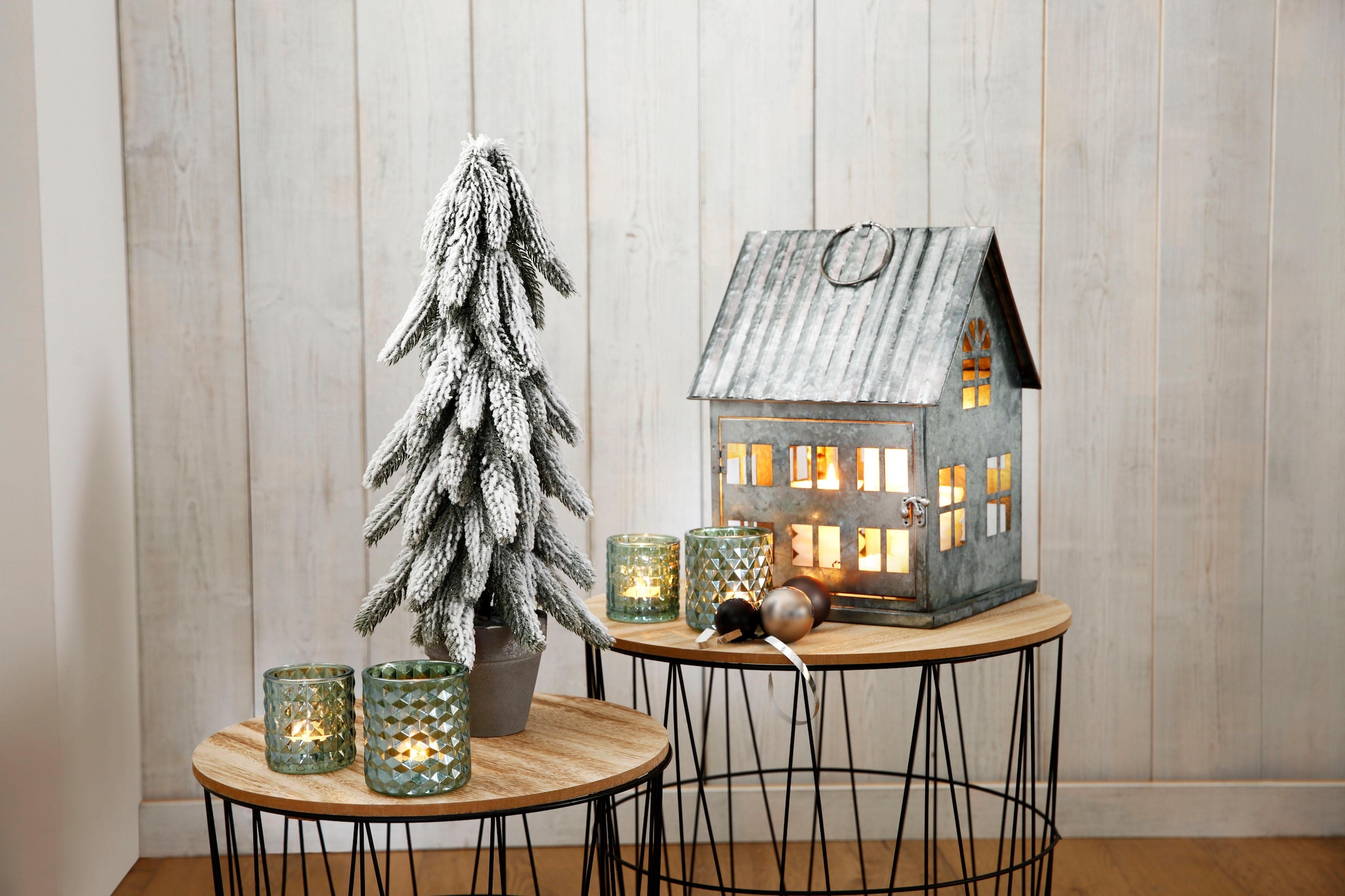 Creativ | Tannenbaum«, mit Christbaum, künstlicher Topf »Weihnachtsdeko, dekorativem Schnee Künstlicher im Weihnachtsbaum deco BAUR