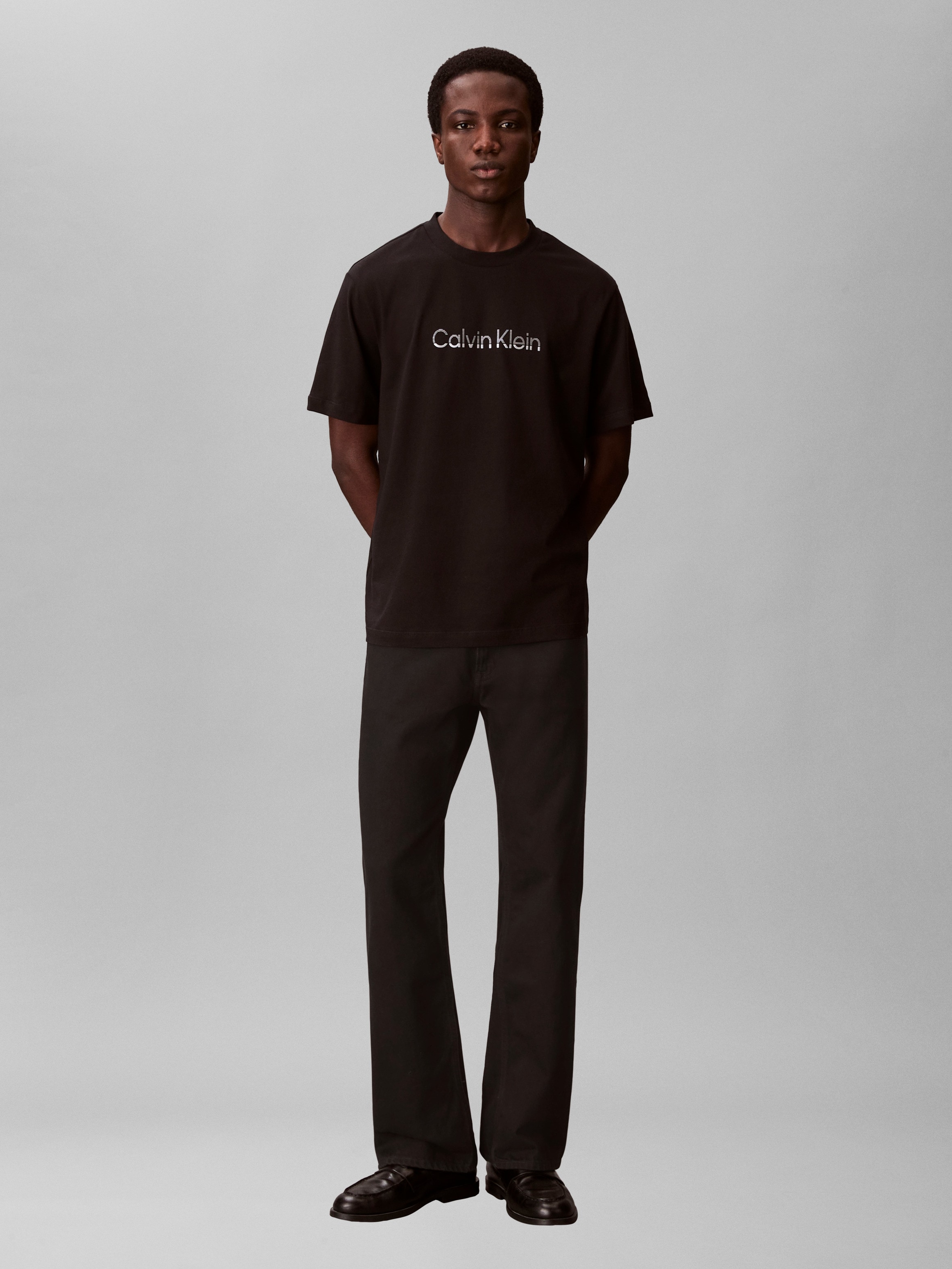Calvin Klein T-Shirt »20S EU WHOLESALE SPORTSWEAR GRAP« Regular fit mit Rundhalsausschnitt