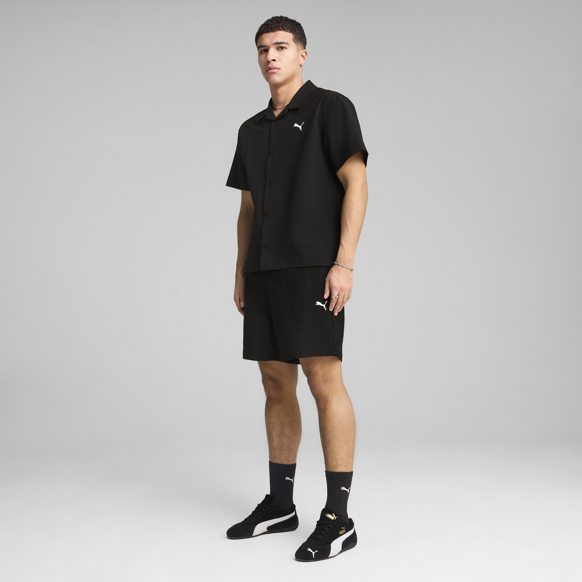 PUMA Shorts »WARDROBE ESS Relaxed 6" Seersucker-Shorts Herren«
