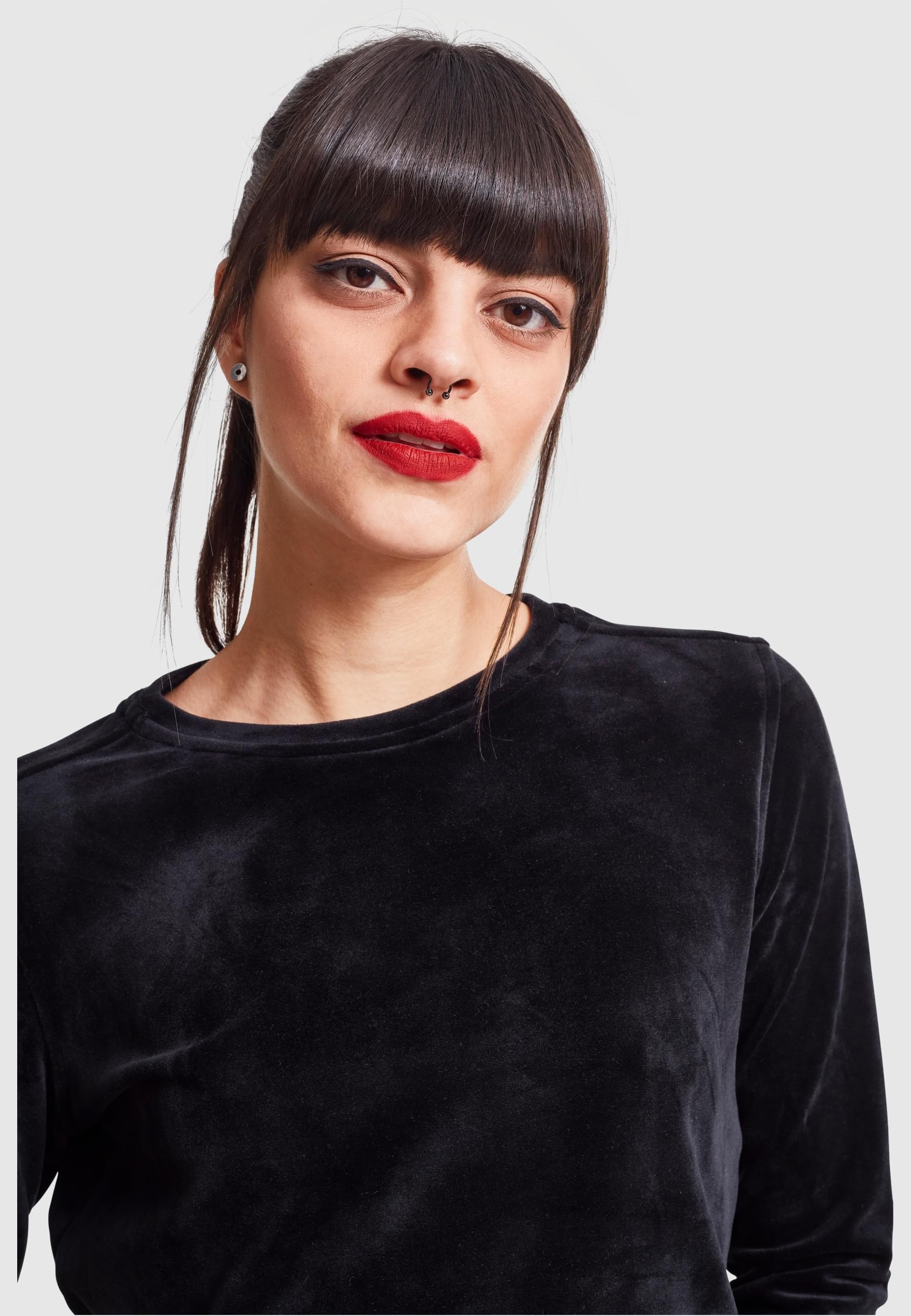 URBAN CLASSICS Sweatshirt »Urban Classics Damen Ladies Short Velvet Crew«, (1 tlg.)