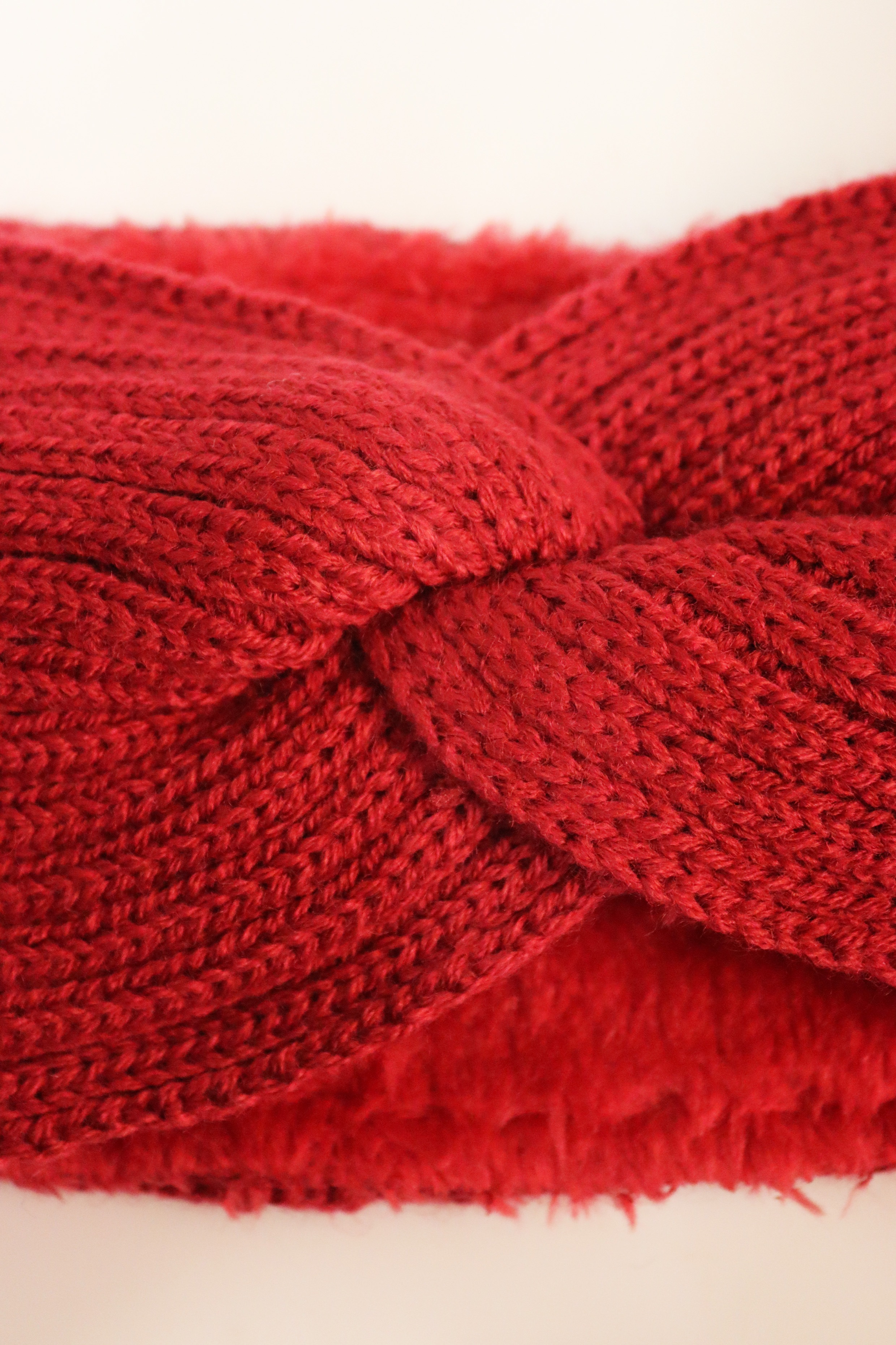 Thumbnail - Capelli New York Stirnband geflochtenes Design, Metall-Logo, gefüttert, Rippstrick