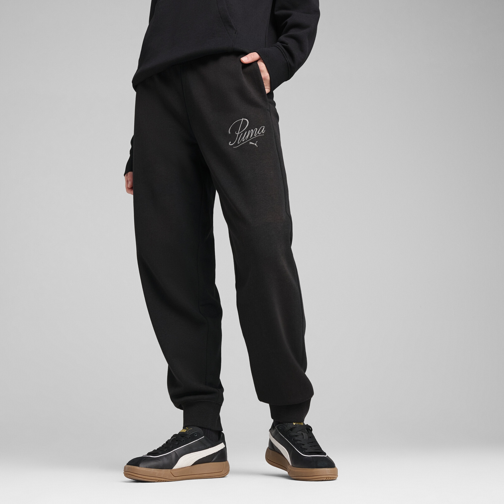 PUMA Sporthose »ESS SCRIPT Comfort Jogginghose Damen«