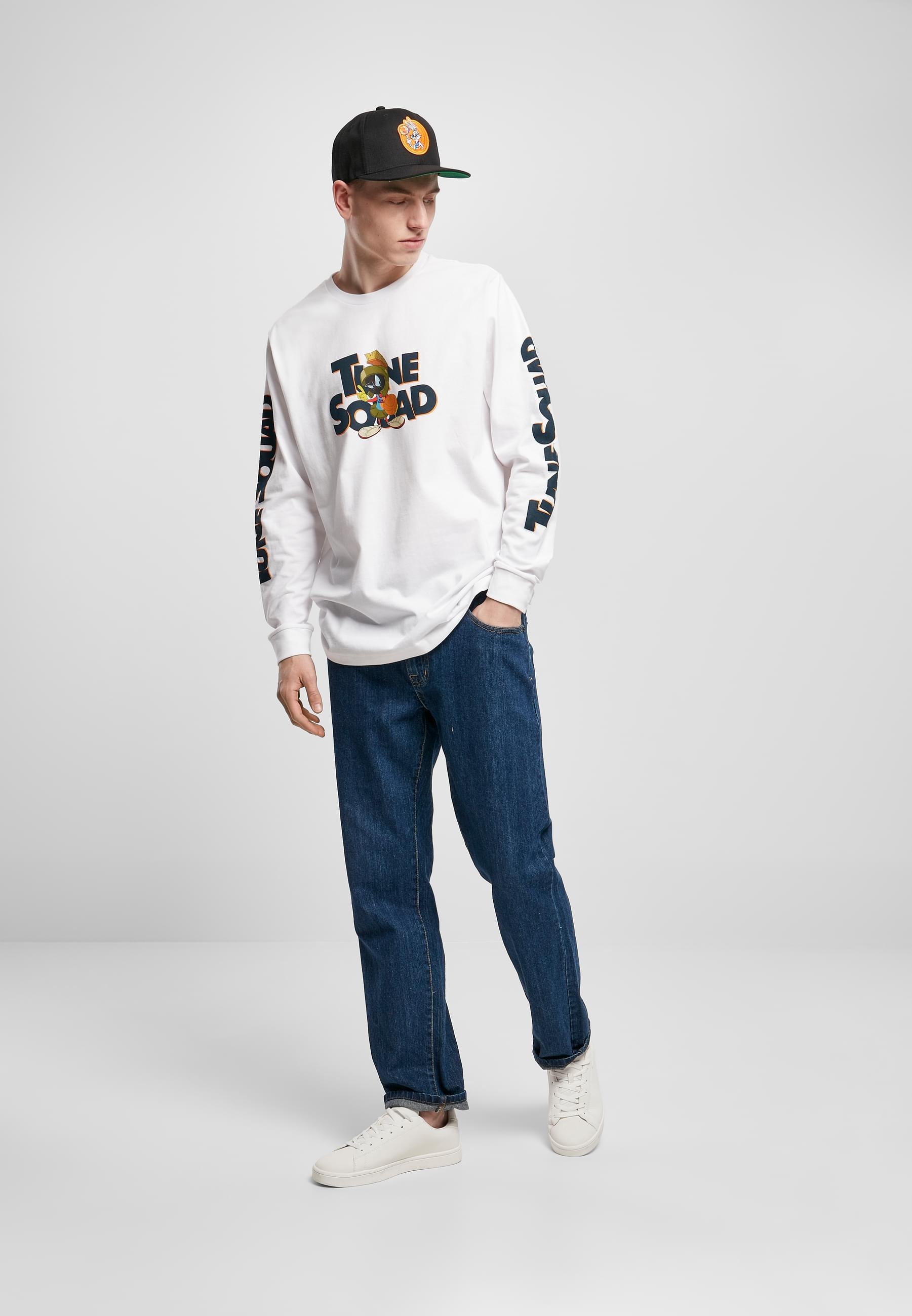 MisterTee Langarmshirt »MisterTee Herren Space Jam Taz Pose Longsleeve«, (1 tlg.)