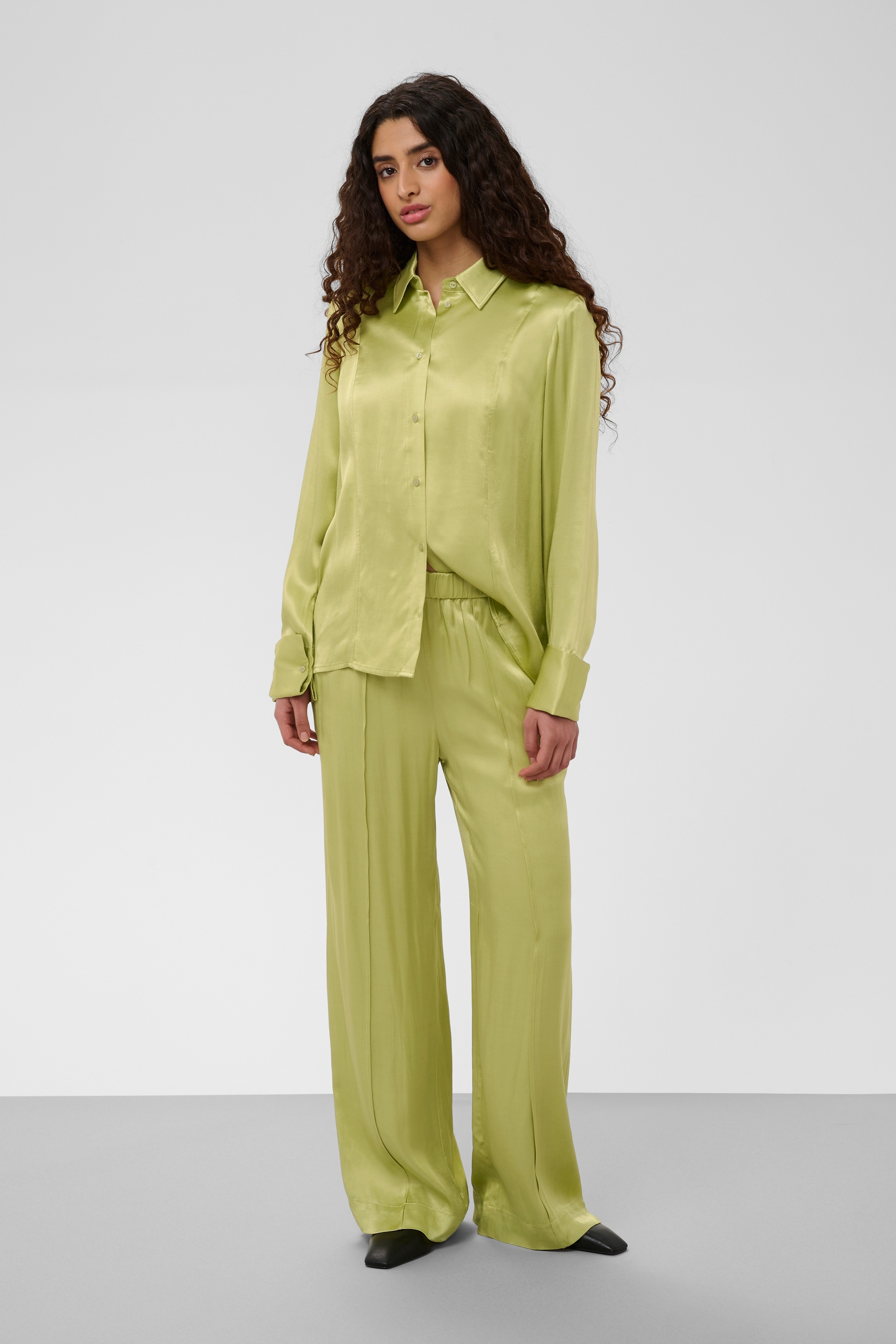 SOAKED IN LUXURY Stoffhose »Casual Hose SLIrini«