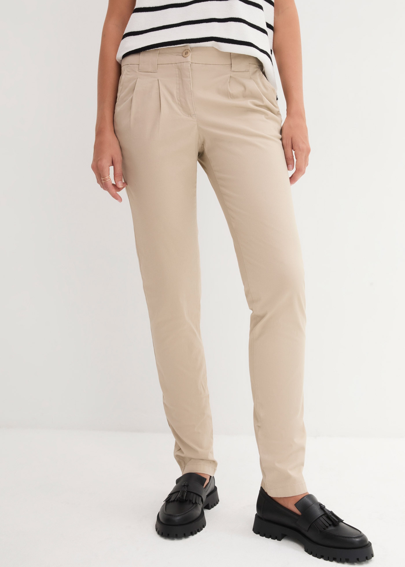 Chinohose BONPRIX, Damen, Gr. 44, N-Gr, sand (länge: regulär), Twill, Obermaterial: 98% Baumwolle, 2% Elasthan, unifarben, washed, regular fit lang, Hosen Chinohose, schmale Form, mit Bundfalten und praktischen Taschen