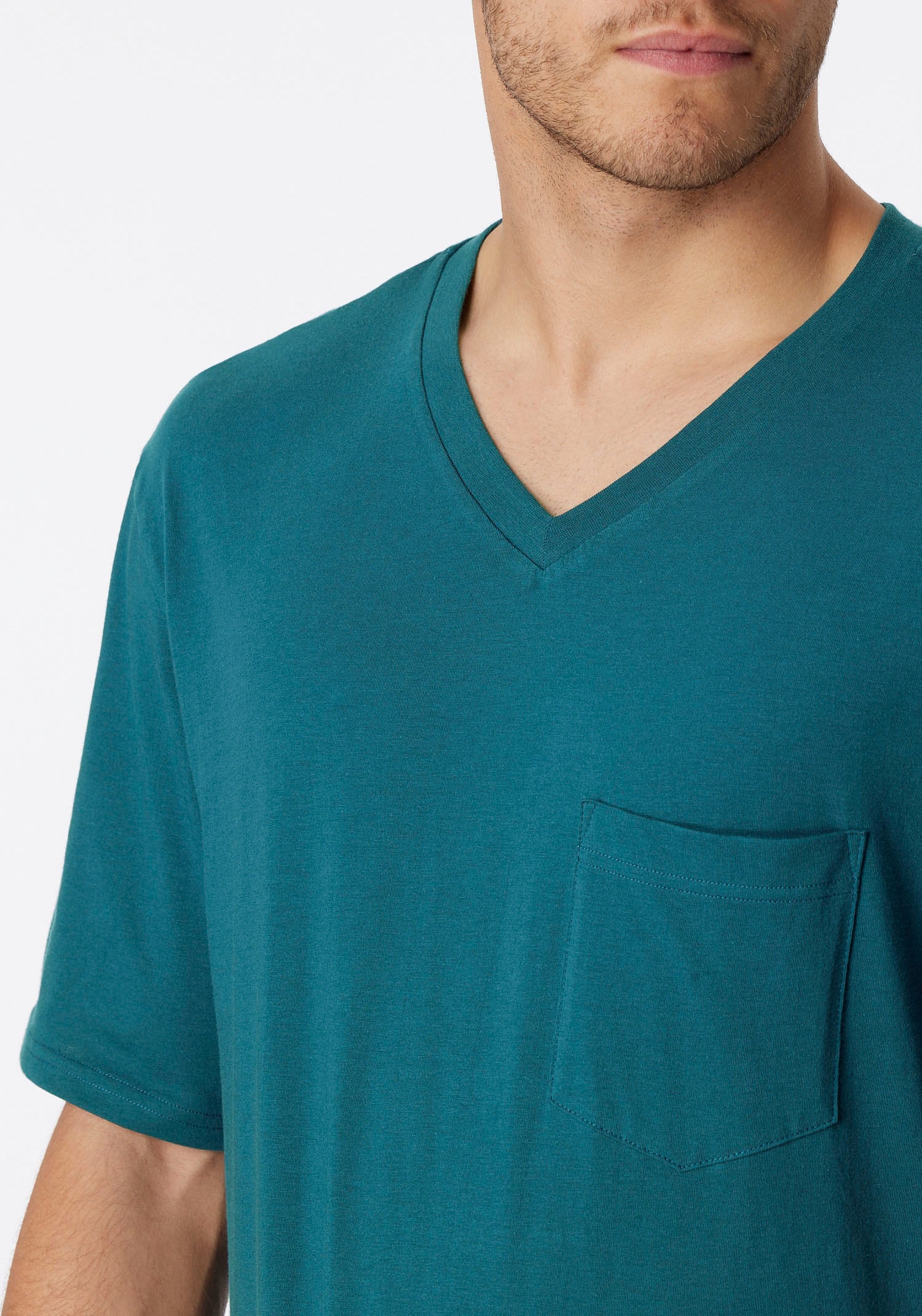 Schiesser Shorty »"Comfort Essentials"«, (2 tlg.), unifarbenes T-Shirt mit V-Ausschnitt, aufgesetzte Brusttasche