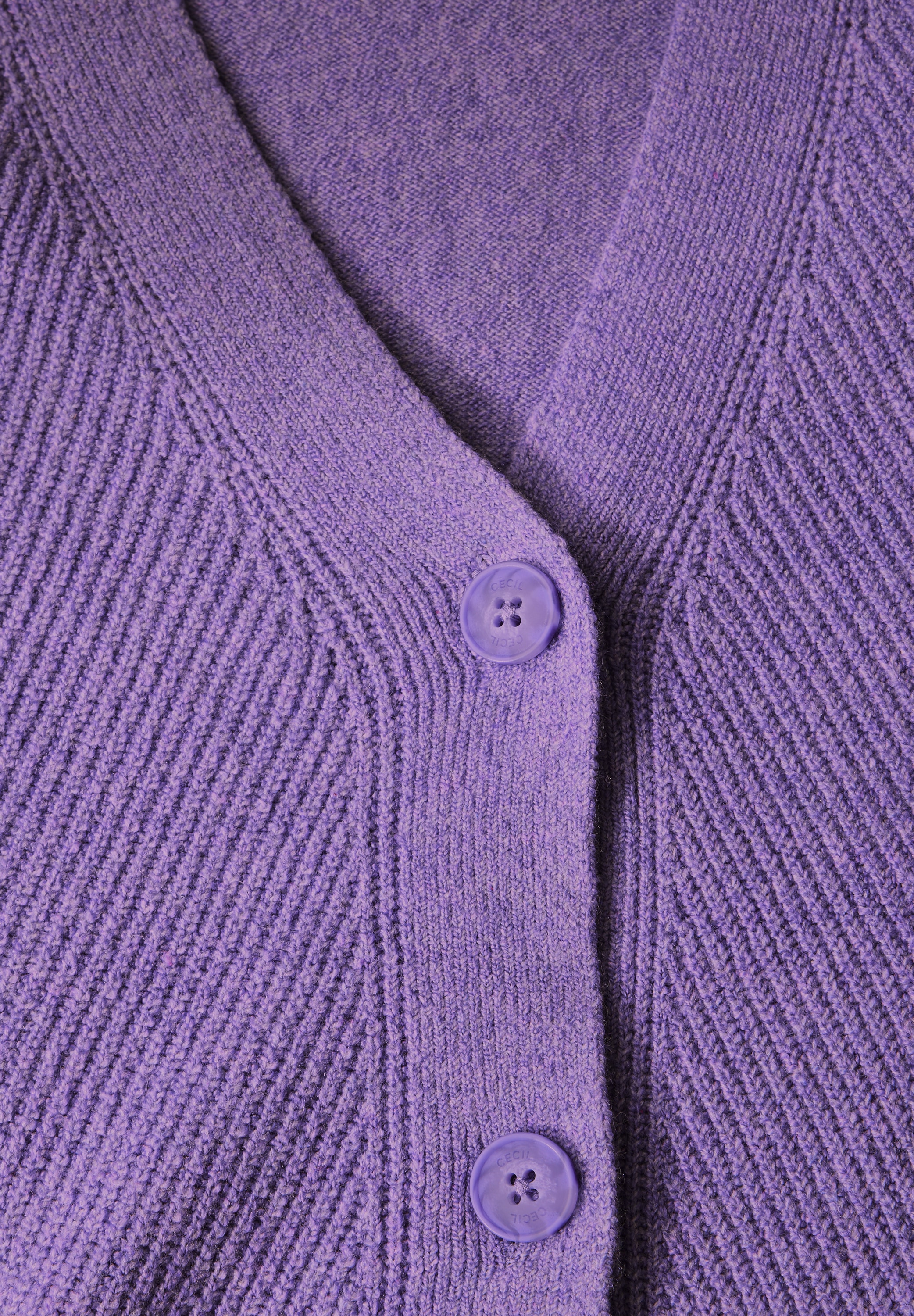 Cecil Cardigan, mit V-Ausschnitt