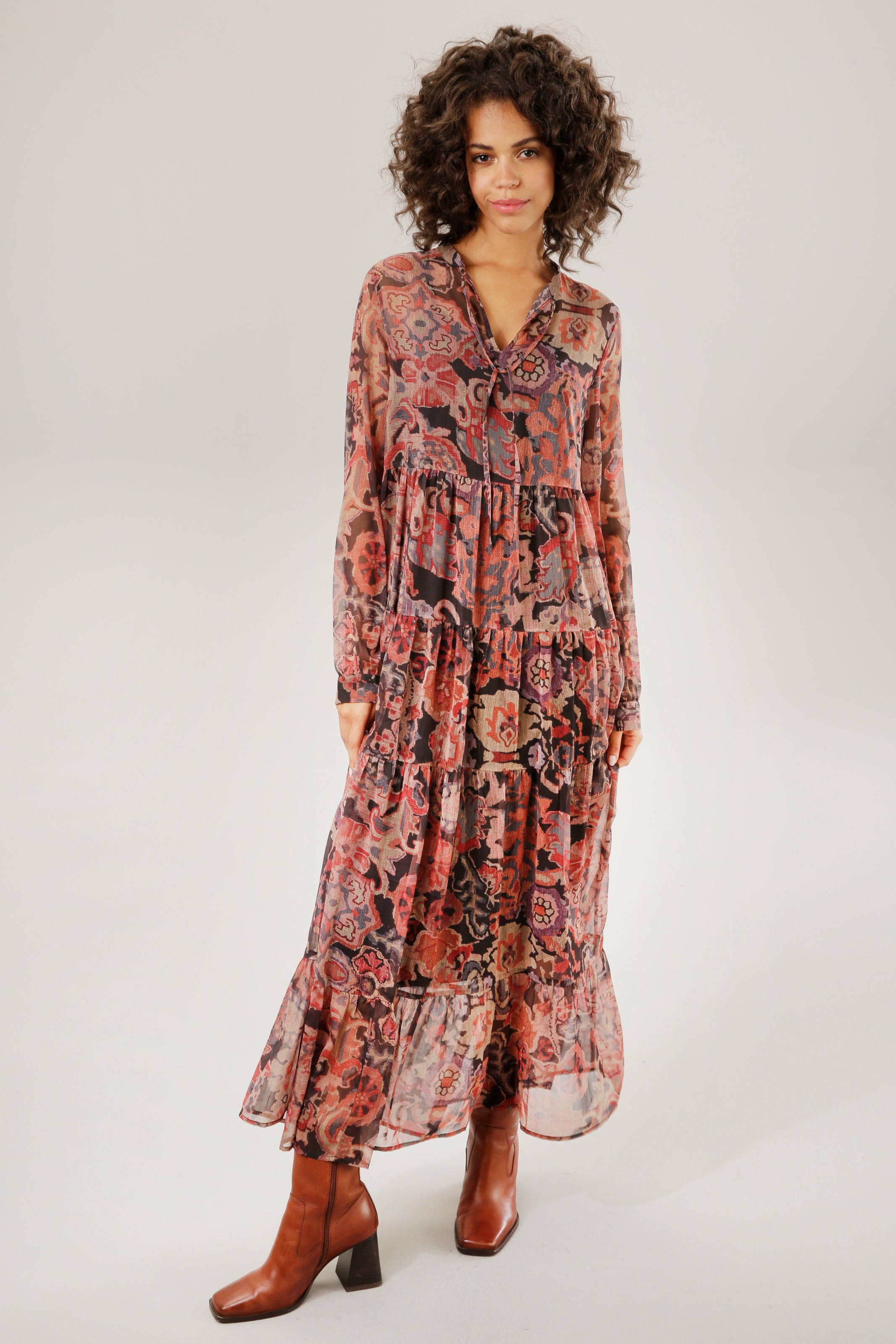 Aniston CASUAL Maxikleid, (mit Jersey-Unterkleid), mit farbharmonischem,  graphischem Blumendruck - NEUE KOLLEKTION für kaufen | BAUR