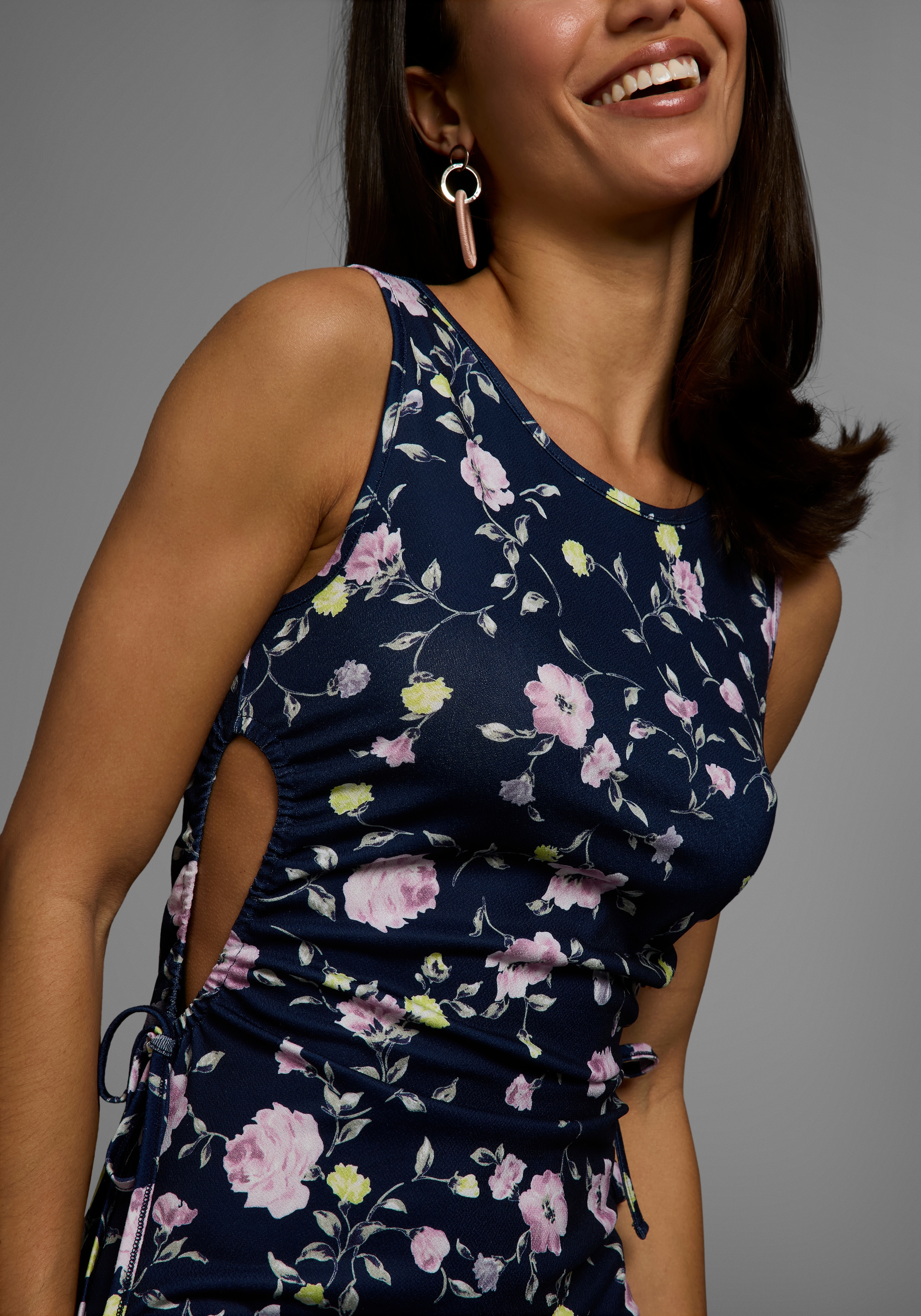 Laura Scott Minikleid, mit Cut-Out Effekten