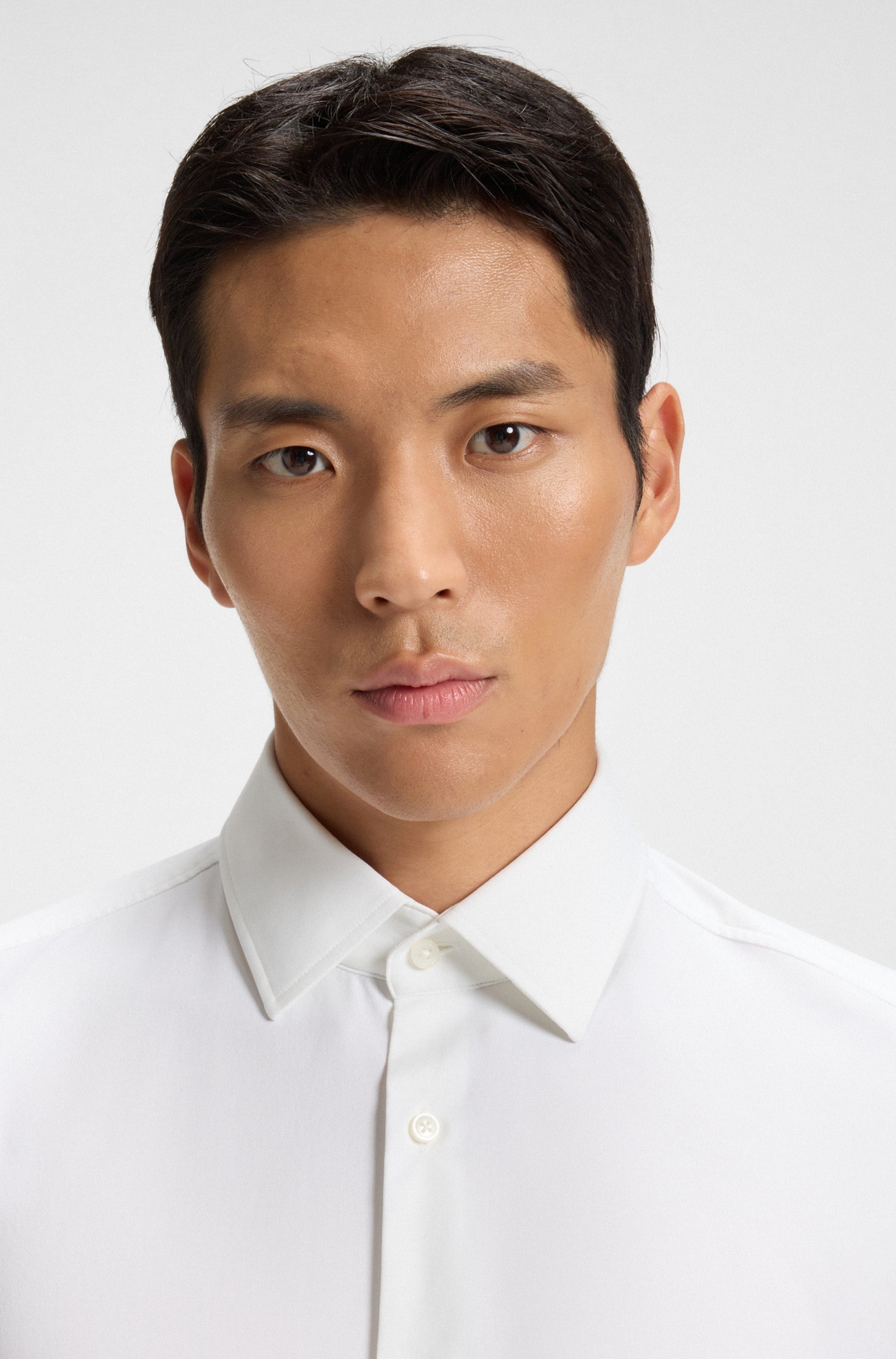 BOSS Businesshemd Slim-Fit, aus funktionalem Stretch-Twill, Kentkragen günstig online kaufen