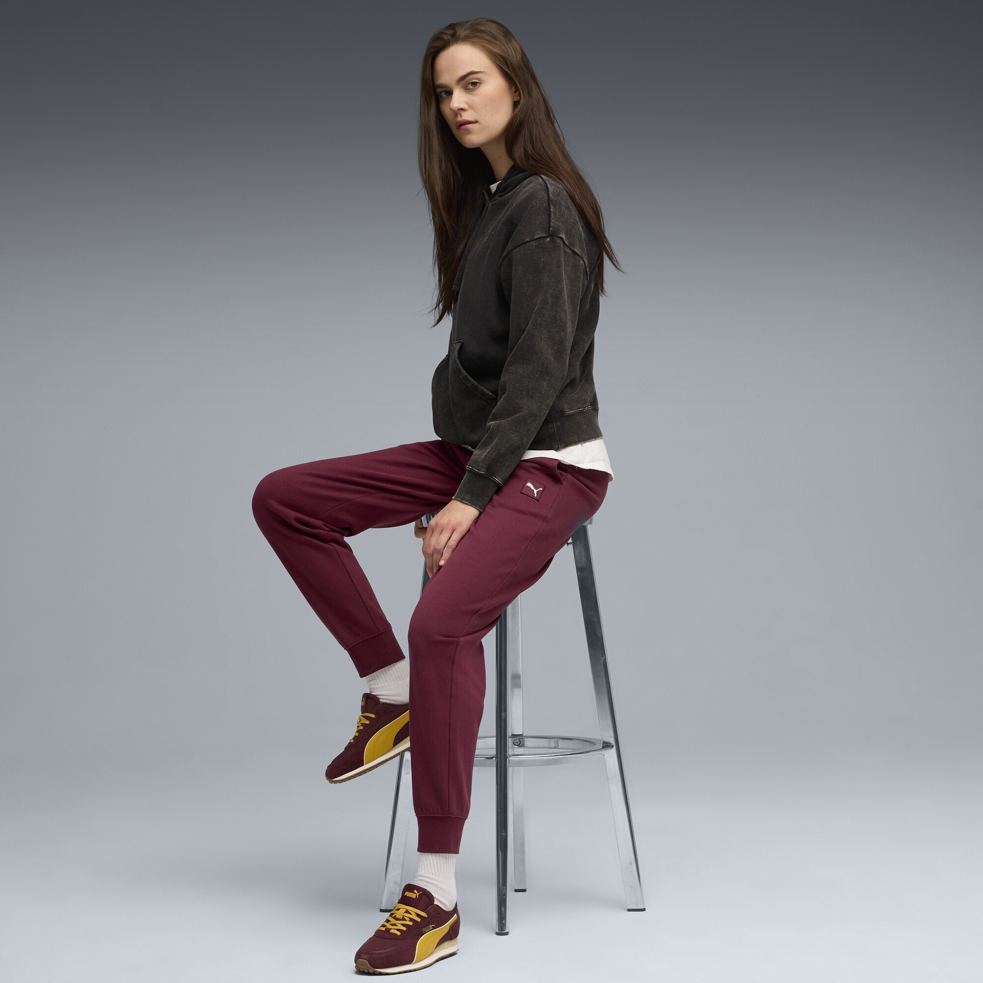 PUMA Hoodie »Essentials Elevated Relaxed Wash Hoodie Damen«