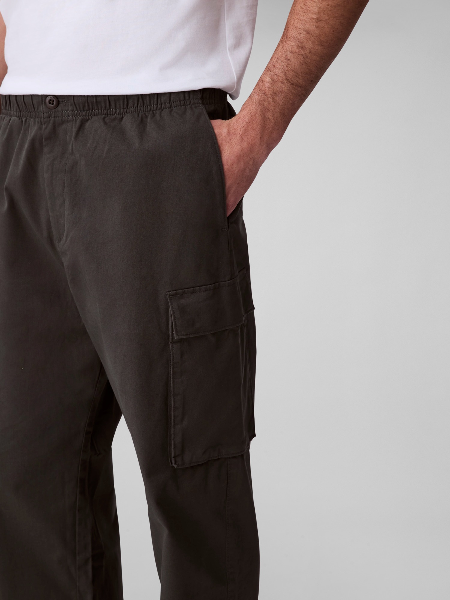 Thumbnail - Calvin Klein Jeans Cargohose "CO PULL ON STRAIGHT CARGO PANT" in Unifarbe