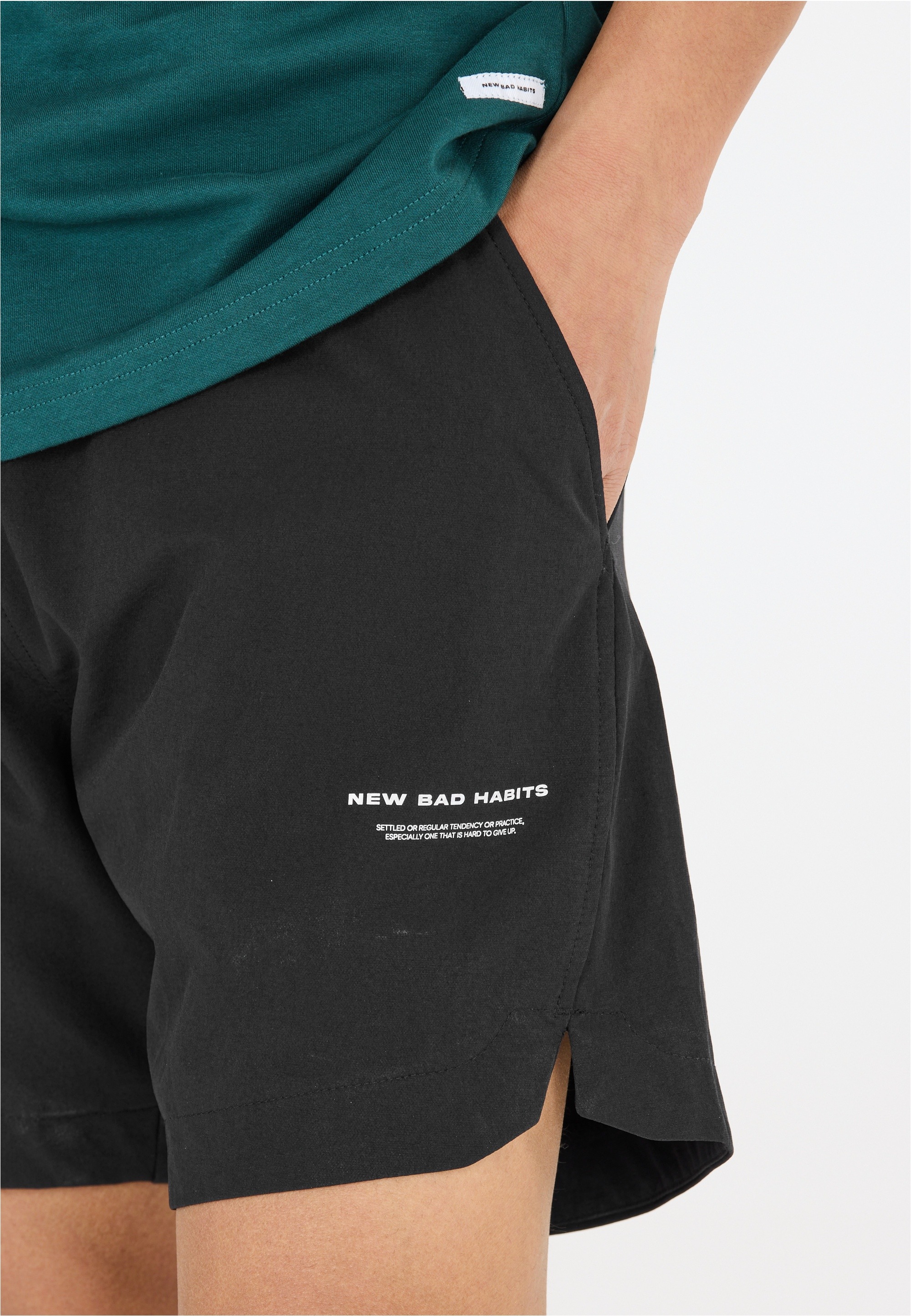 Les'Arcs Shorts »Melaina«, Im minimalistisch-sportlichen Style