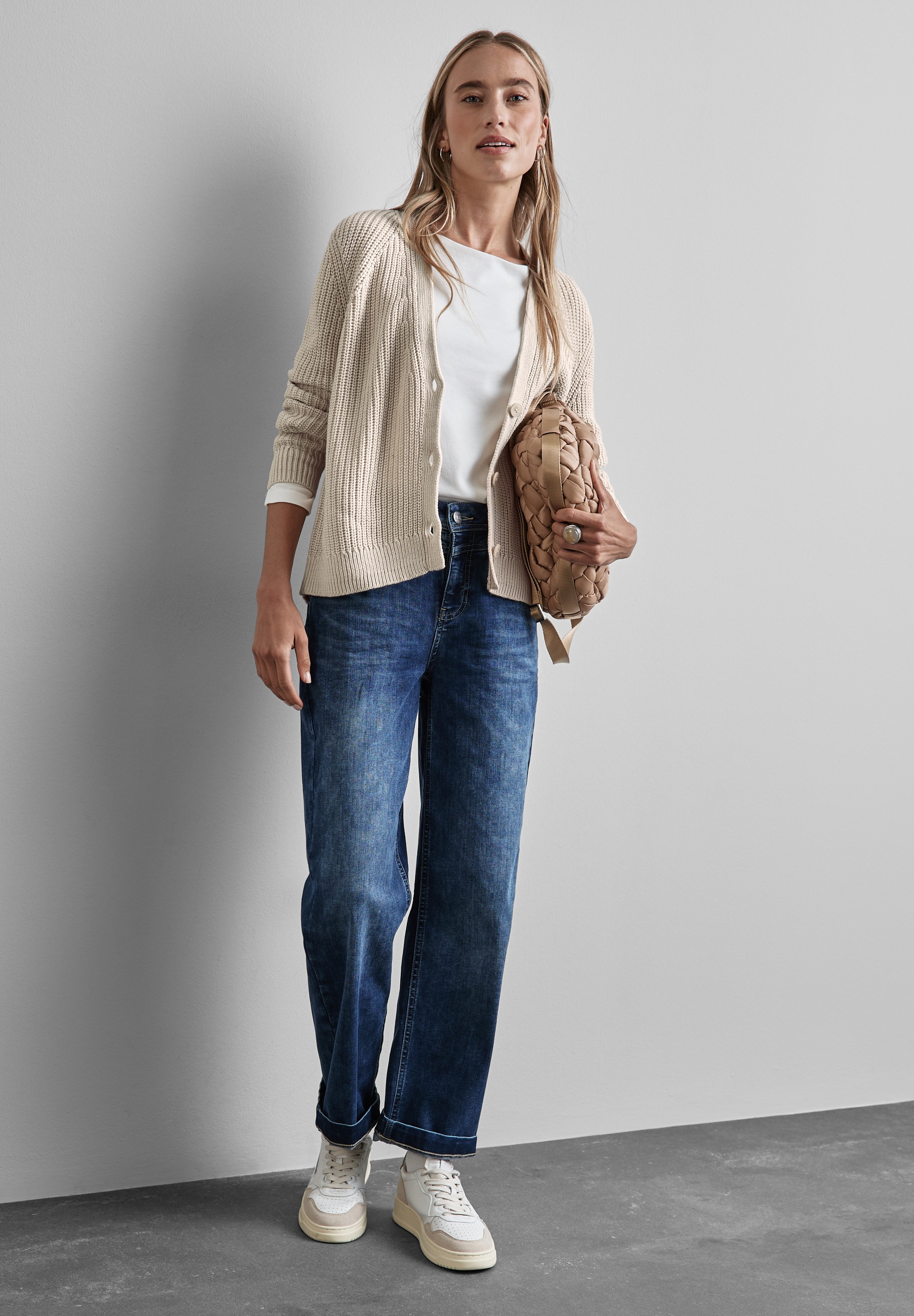 STREET ONE Cardigan, mit V-Ausschnitt