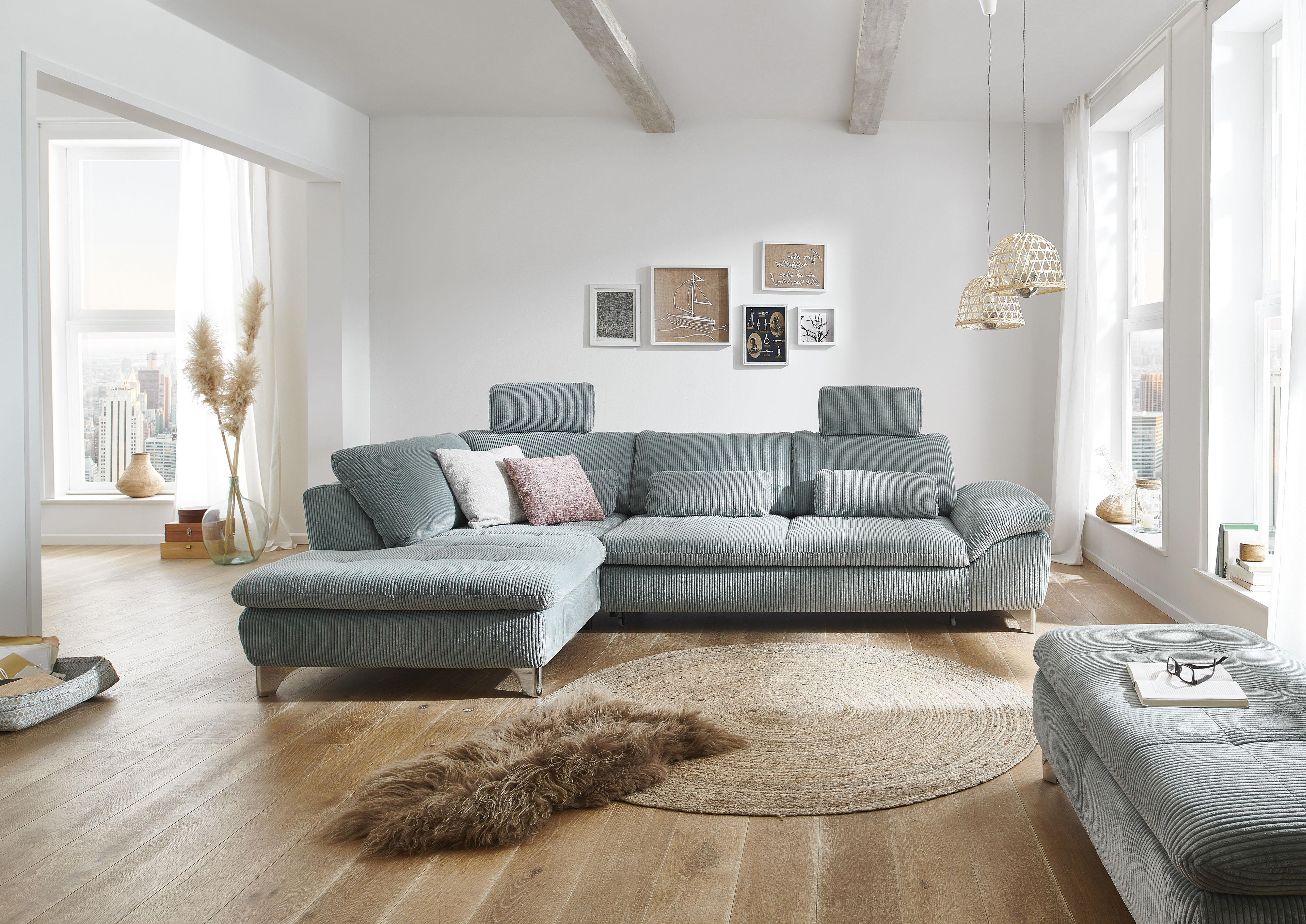 Die PlanBar Ecksofa "Ottomane MP-IN14007 L-Form, Breite 306 cm" wahlweise mit Schlaffunktion und verstellbaren Kopfstützen