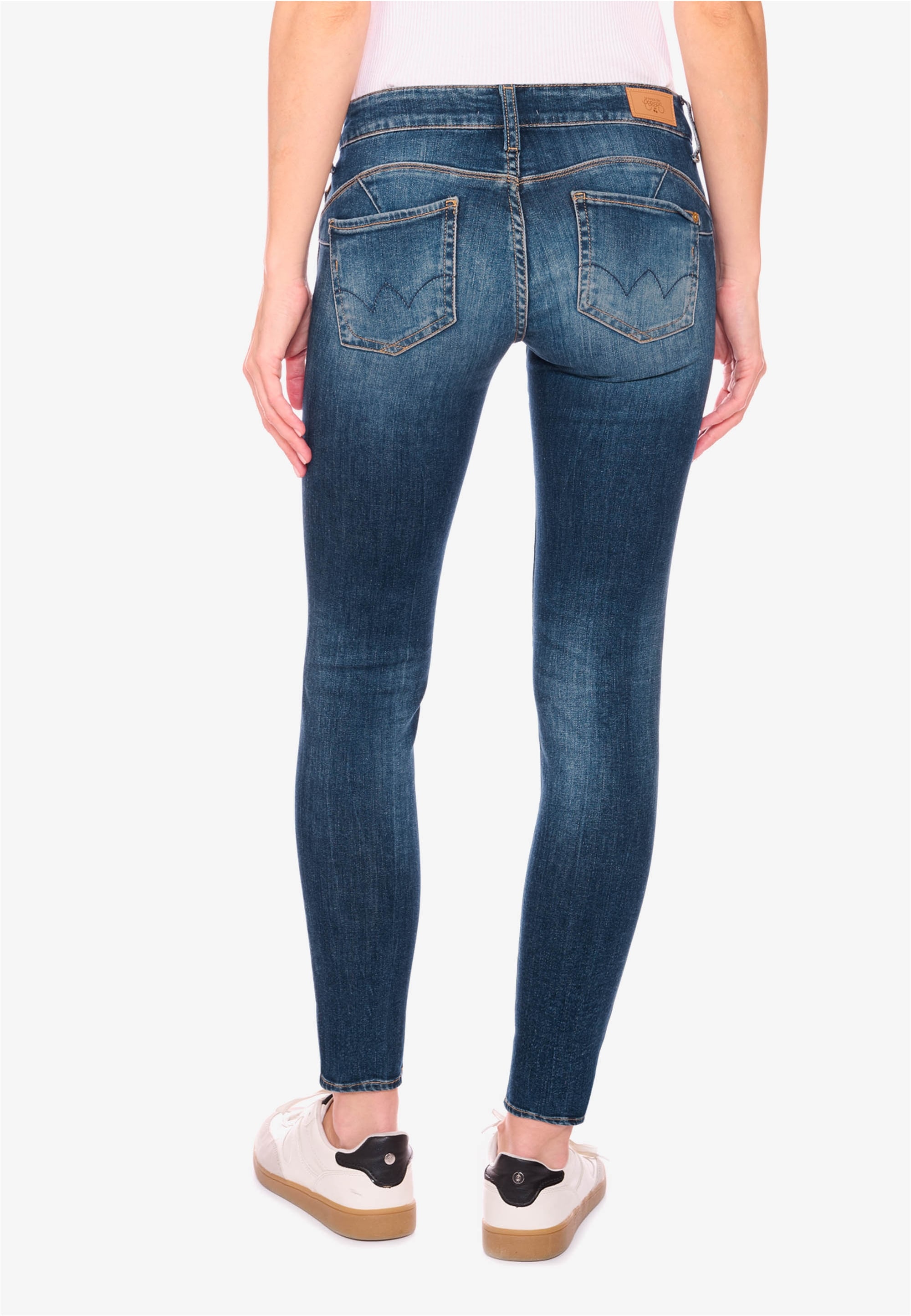 Le Temps Des Cerises Bequeme Jeans »PULPC«, mit eng anliegendem Schnitt