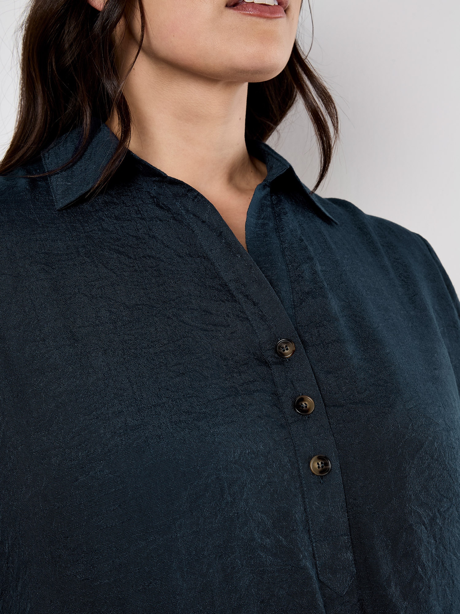 Apricot Kurzarmbluse »Bluse« mit Zierknöpfen