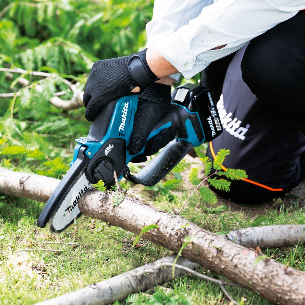 Makita Akku-Säge »Astsäge DUC101RF01«, (Set), mit Akku und Ladegerät, 18V, 10 cm, 8 m/s