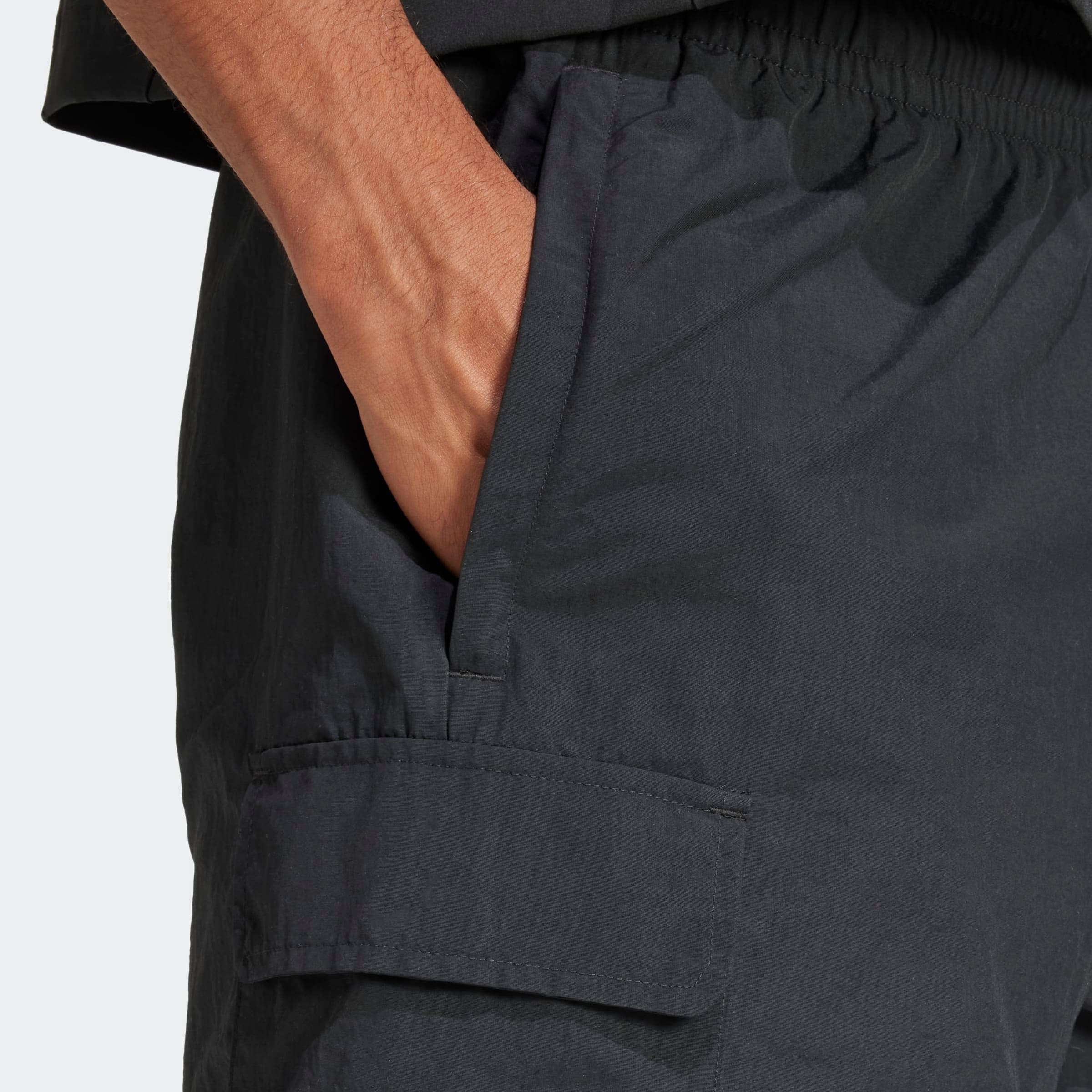 adidas Originals Shorts »ESS WVN SHORTS«, (1 tlg.)