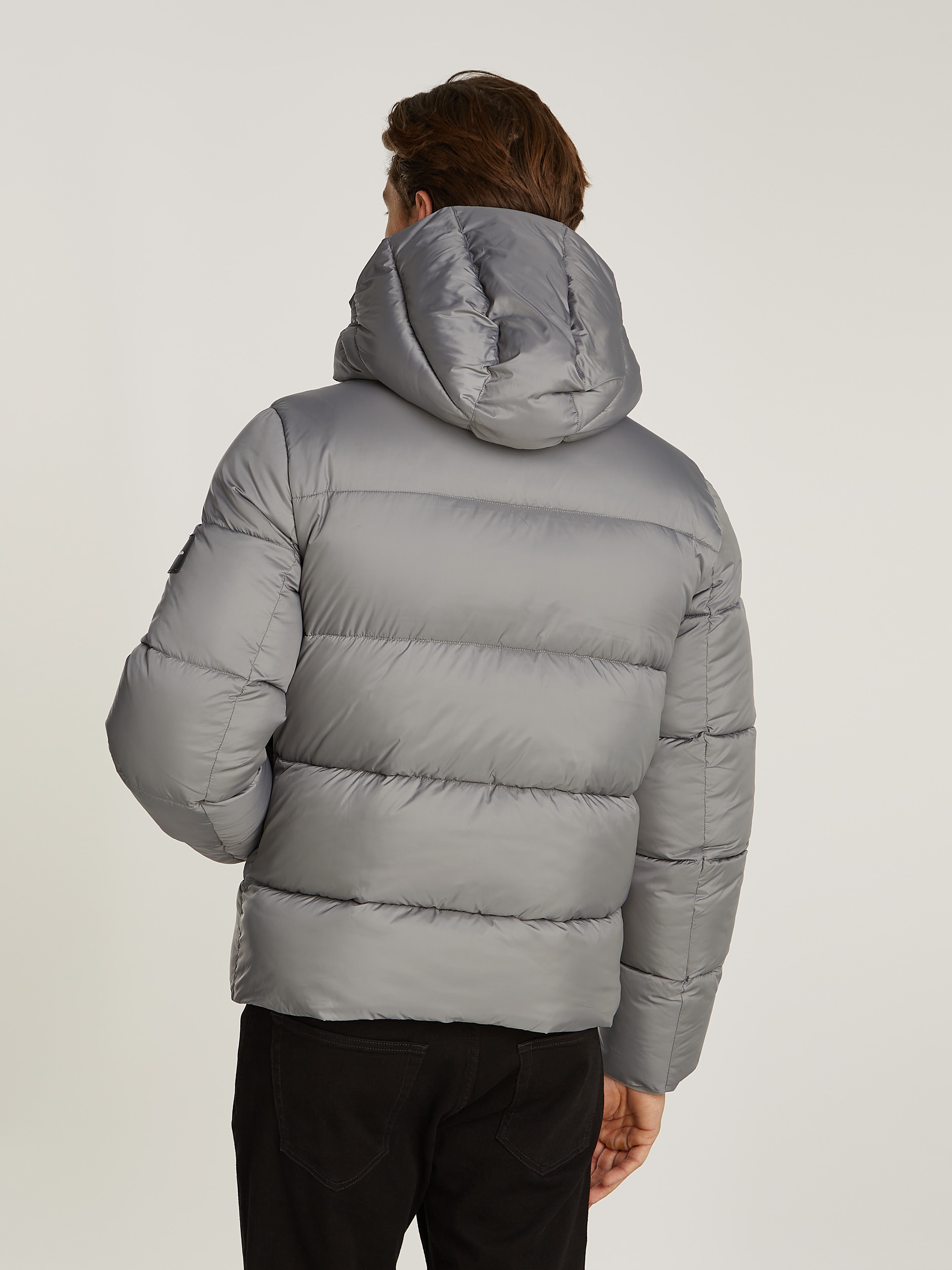 Calvin Klein Outdoorjacke »HOODED QUILT PUFFER MW«, mit Kapuze, mit Logopatch