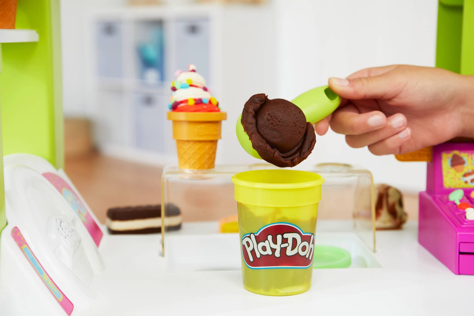 Hasbro Knete »Play-Doh Großer Eiswagen«, Soundeffekten | und ca. cm, 95 BAUR Höhe mit Musik
