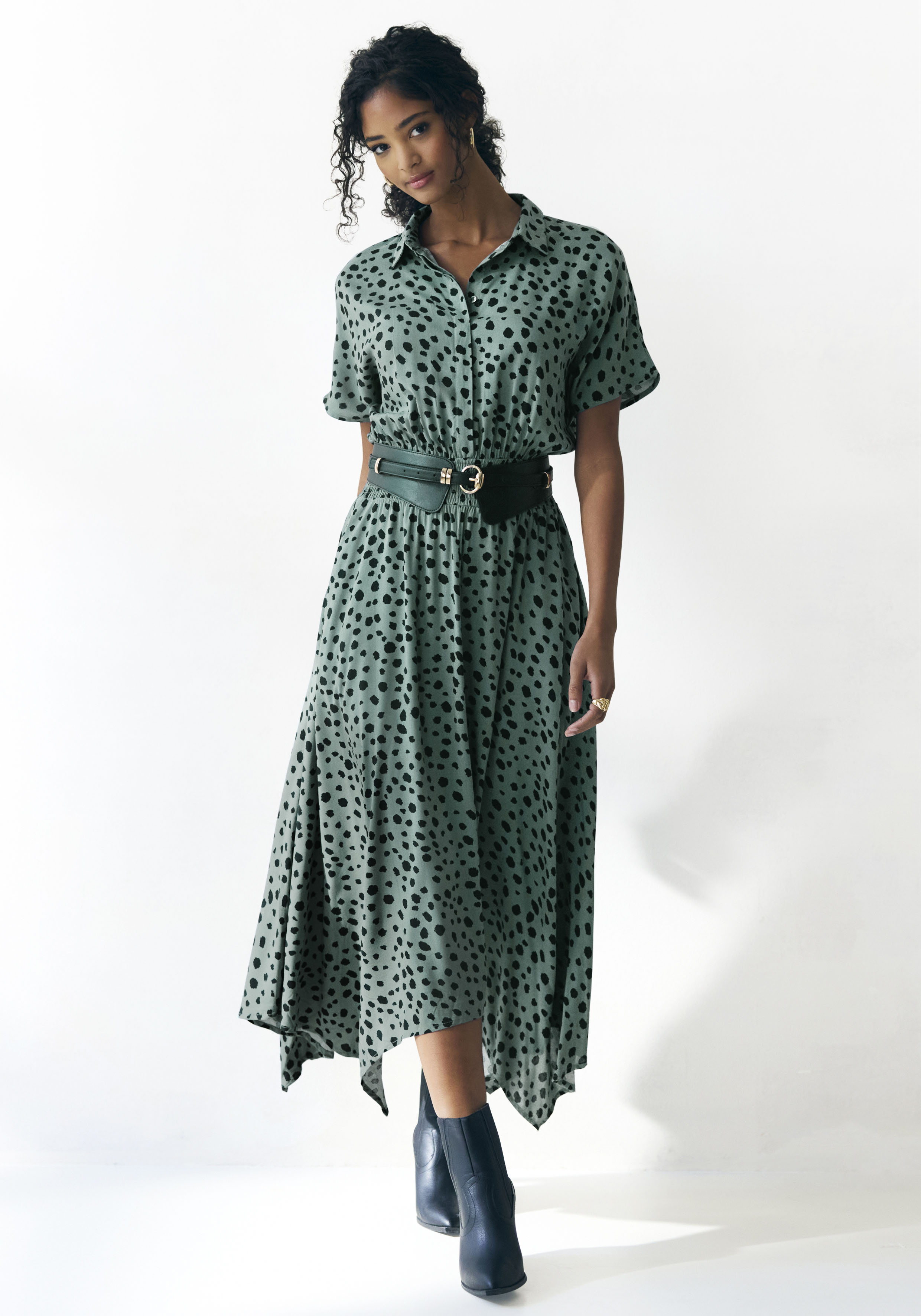 LASCANA Druckkleid "mit Punktedruck und asymmetrischem Saum, Midikleid" Bedrucktes Hemdblusenkleid, Viskosekleid aus leichter Webware
