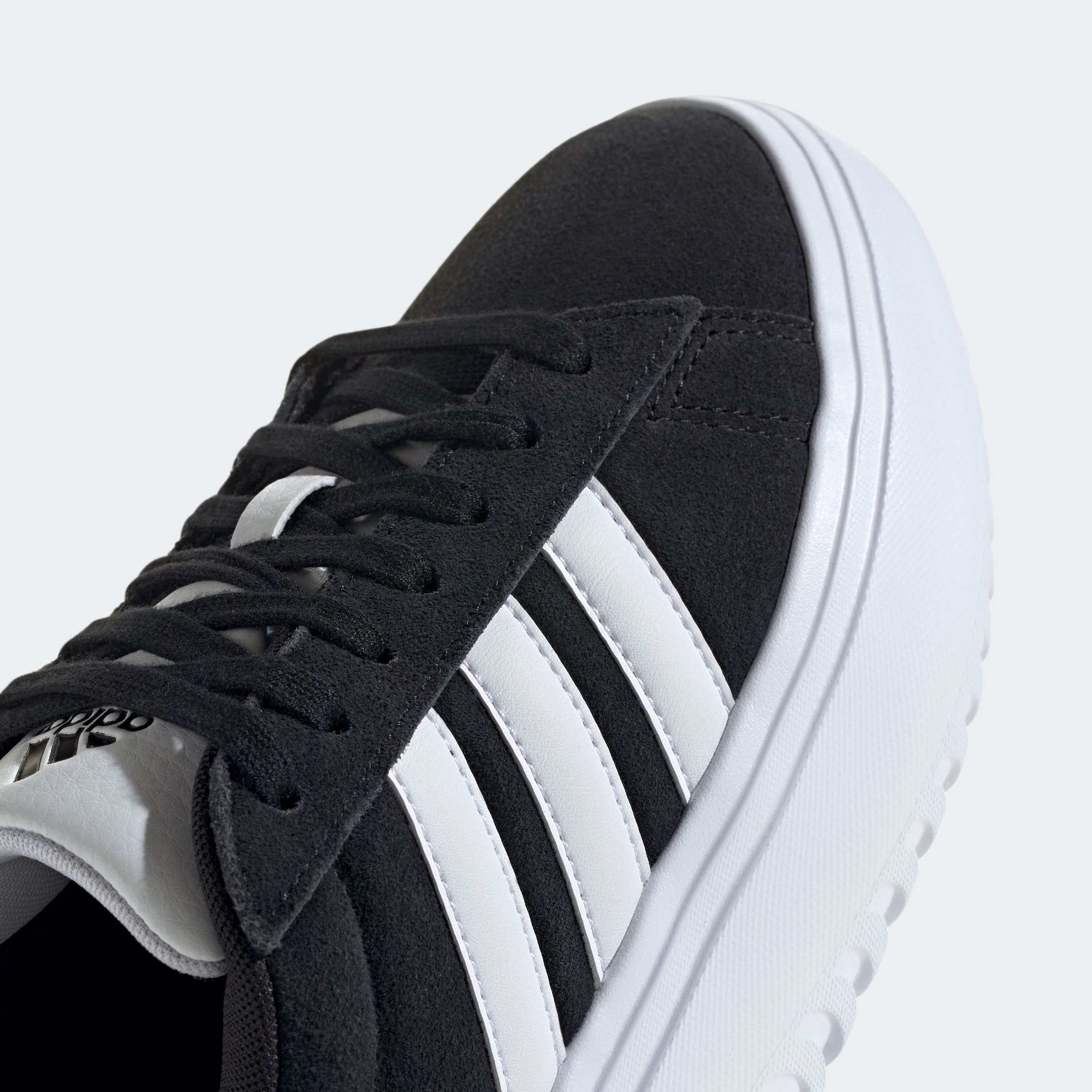 adidas Sportswear Sneaker »GRAND COURT PLATFORM«, Design auf den Spuren des adidas Superstar