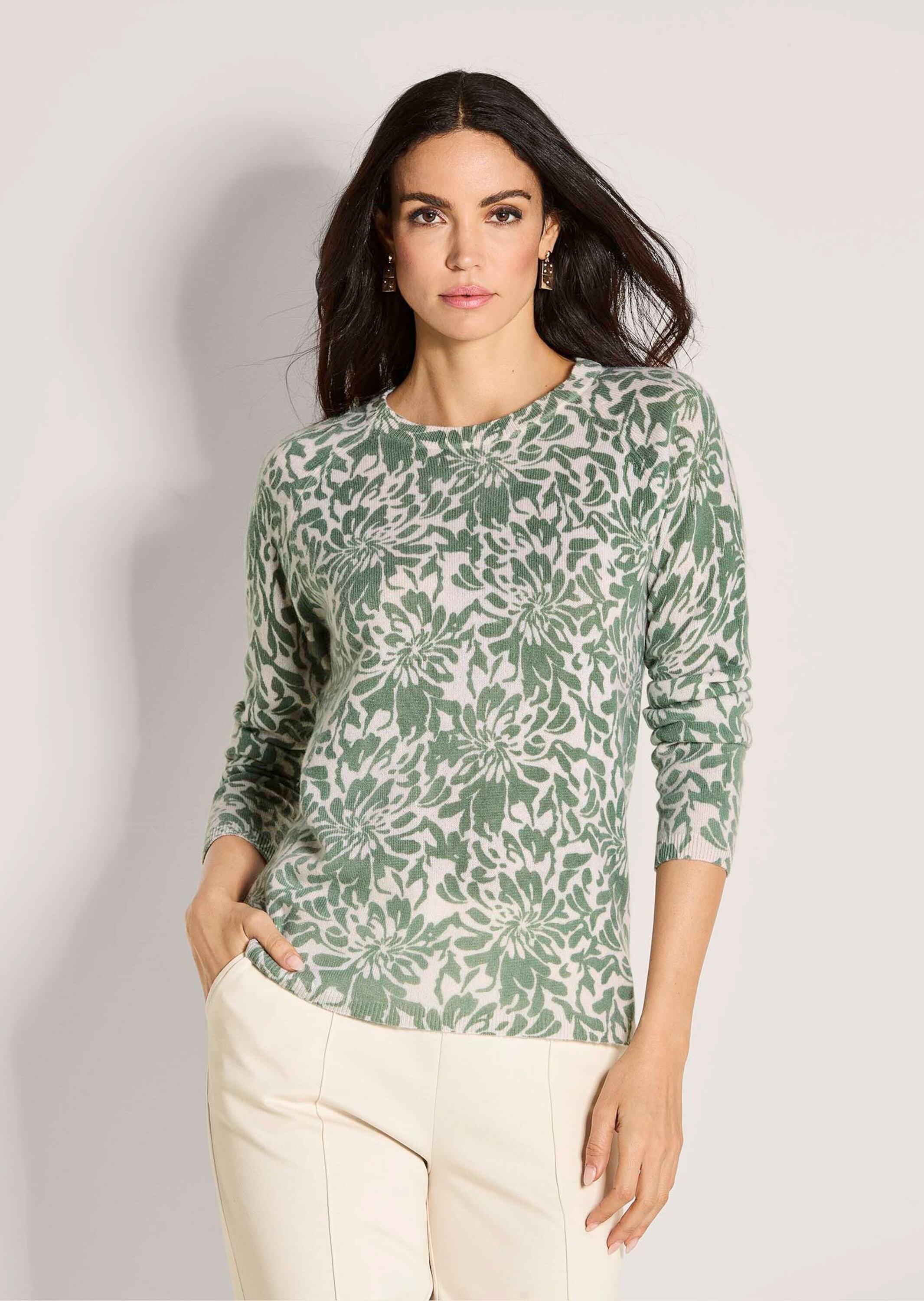 Thumbnail - MADELEINE Longpullover "Strickpullover Frühlingshafter Kaschmirpullover mit floralem Print" Good Kaschmir