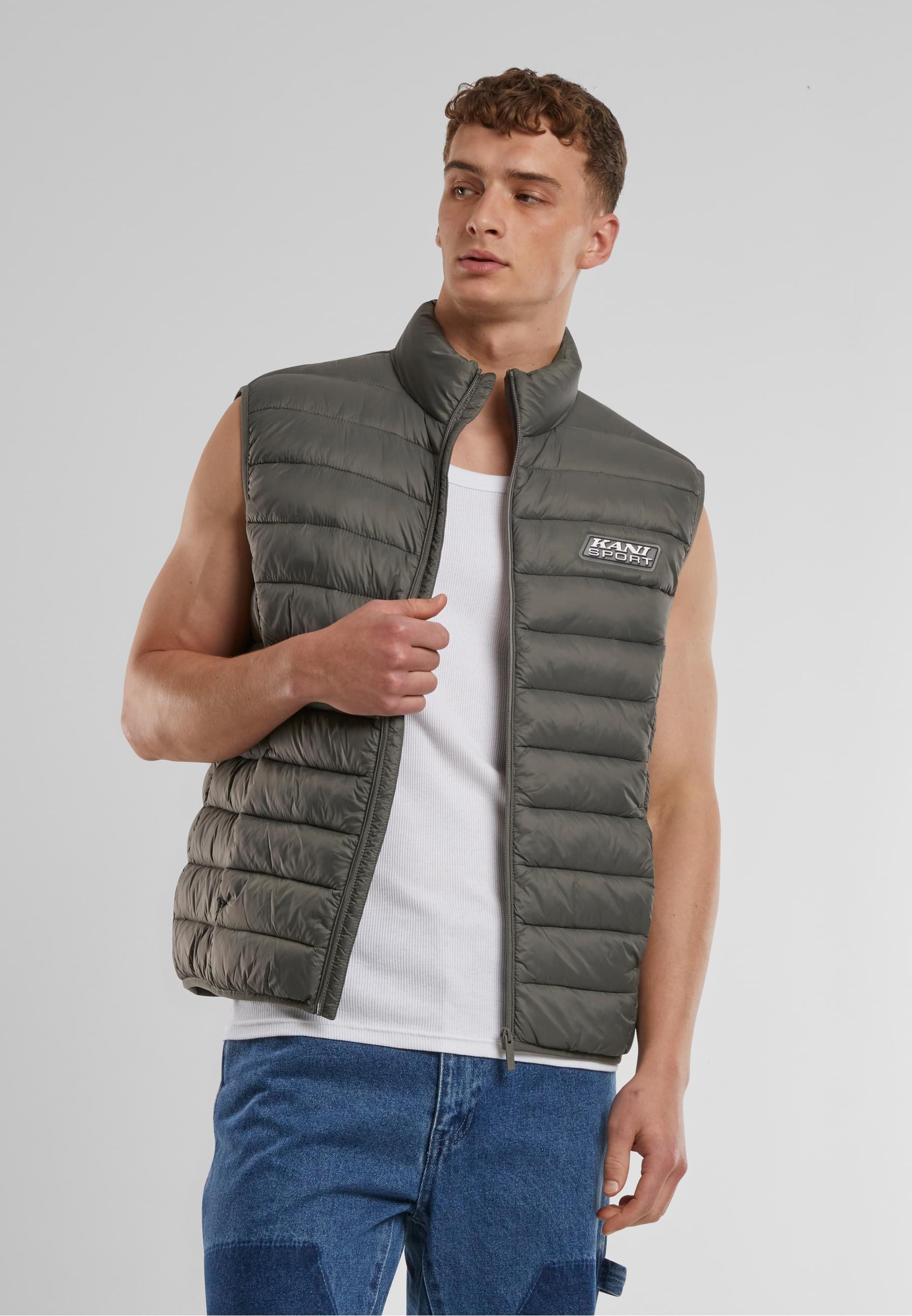 Karl Kani Steppweste »Karl Kani Karl Kani Sport Patch Light Puffer Vest«, (1 tlg.)