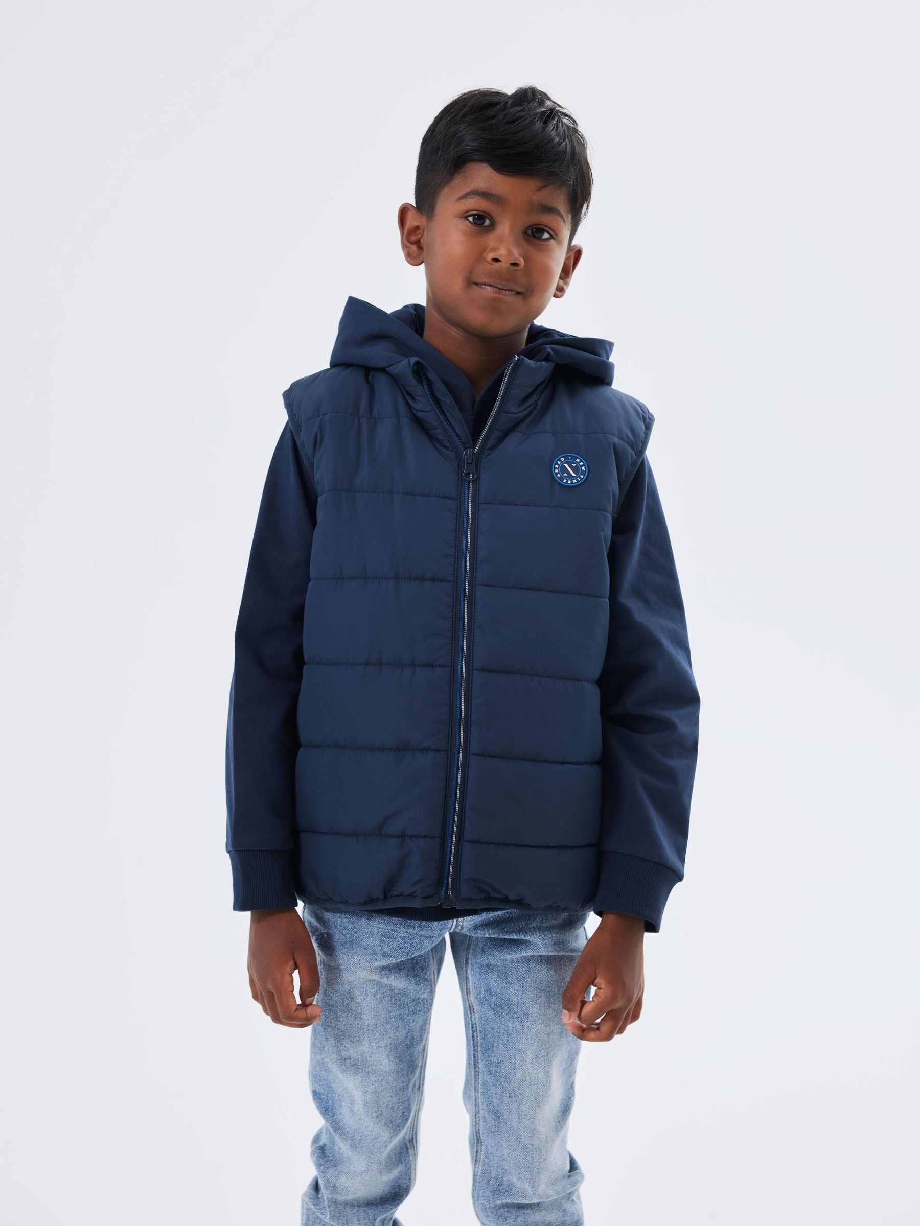 NAME IT Jungen Kurzweste "NKMMYLANE – Weste mit hohem Kragen, einfach kombinierbar", blau, Gr. 152, unifarben, Softshell, Obermaterial: 100%