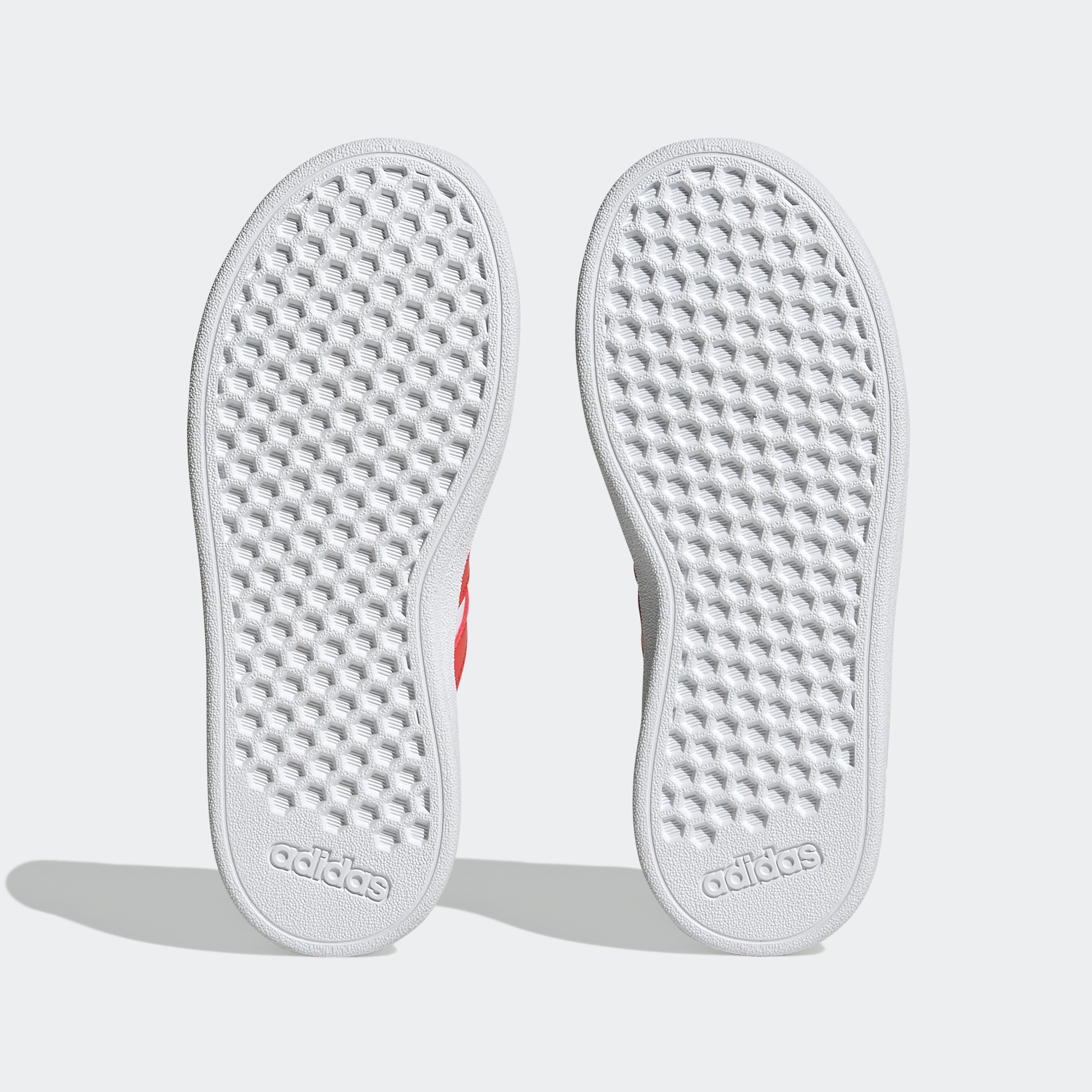 adidas Sportswear Sneaker »GRAND COURT des BAUR AND Superstar LACE ELASTIC COURT adidas Design den Spuren auf kaufen | STRAP«, TOP