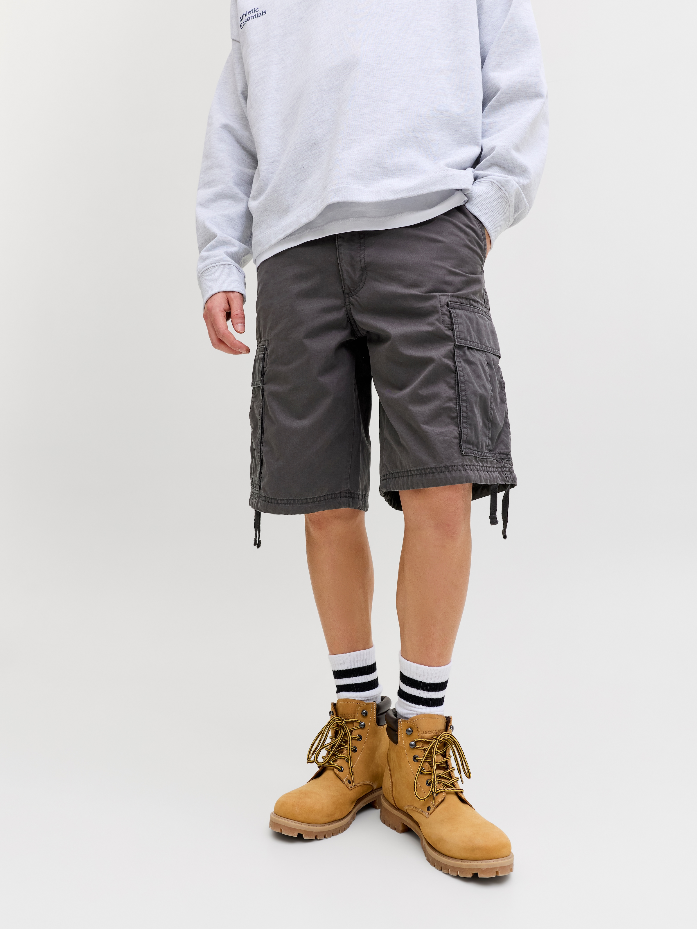 Jack & Jones "JPSTCOLE FRANK CARGO SHORT MID SN" mit Cargotaschen