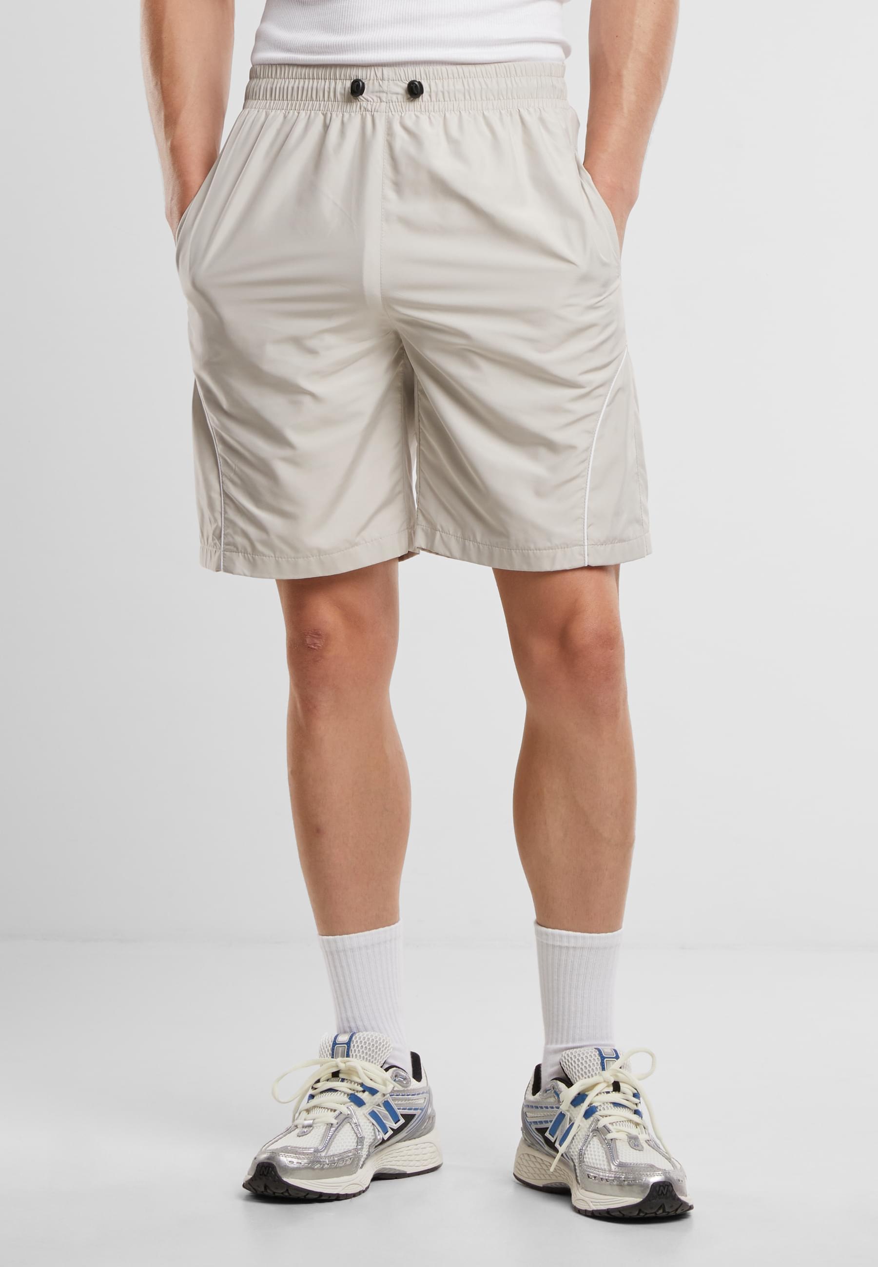 URBAN CLASSICS Shorts »Urban Classics Piped Panel Trackshorts«, (1 tlg.)