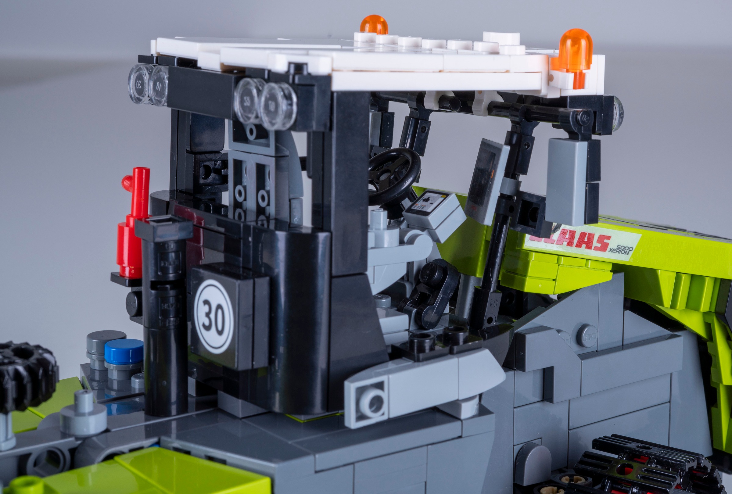 Jamara Konstruktions-Spielset »CaDA, Claas Xerion 5000 Trac TS 1:32 Bricks«, (1336 St.)