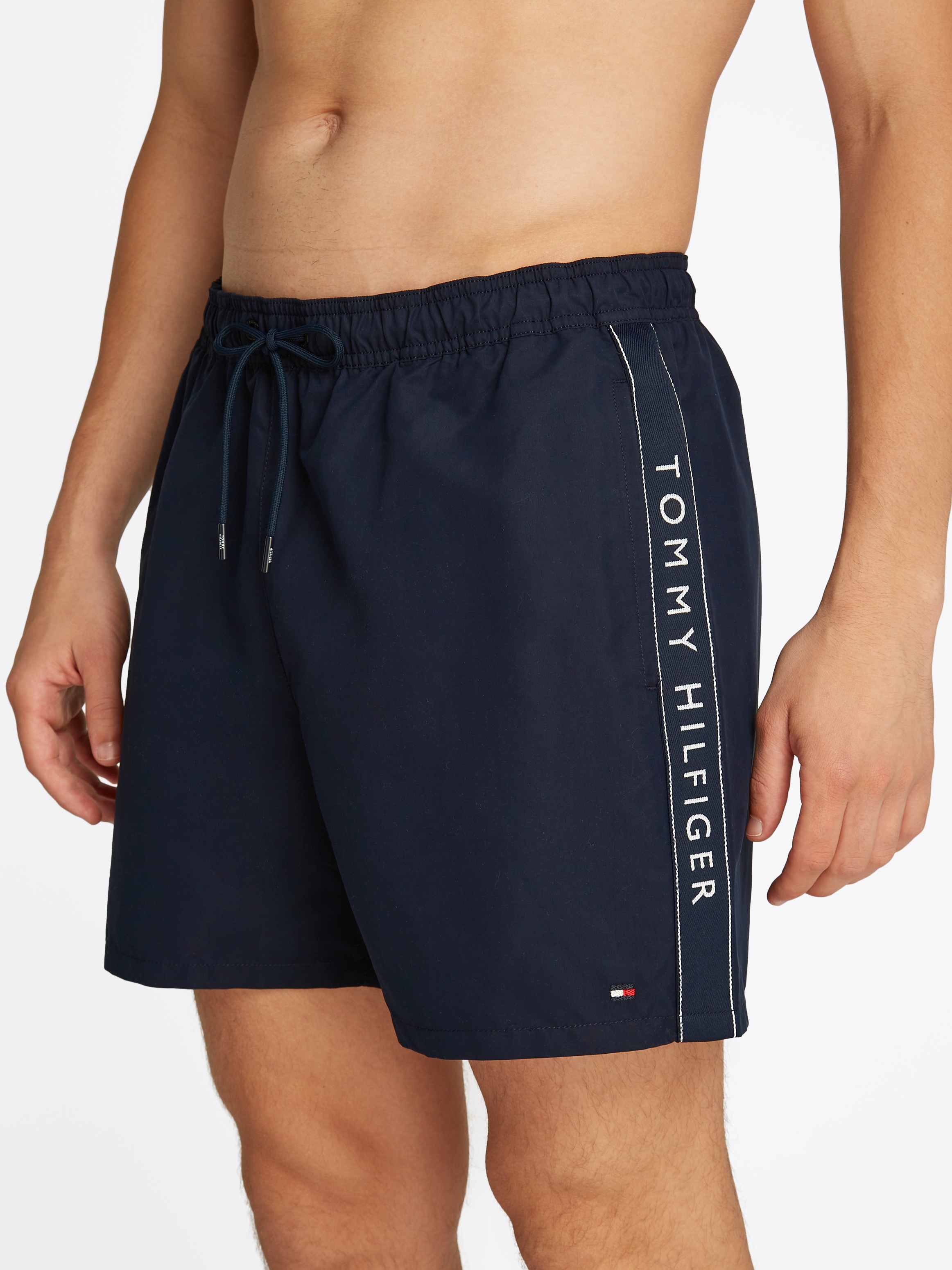 Tommy Hilfiger Swimwear Badeshorts "MEDIUM DRAWSTRING TAPE", mit Logo-Band günstig online kaufen