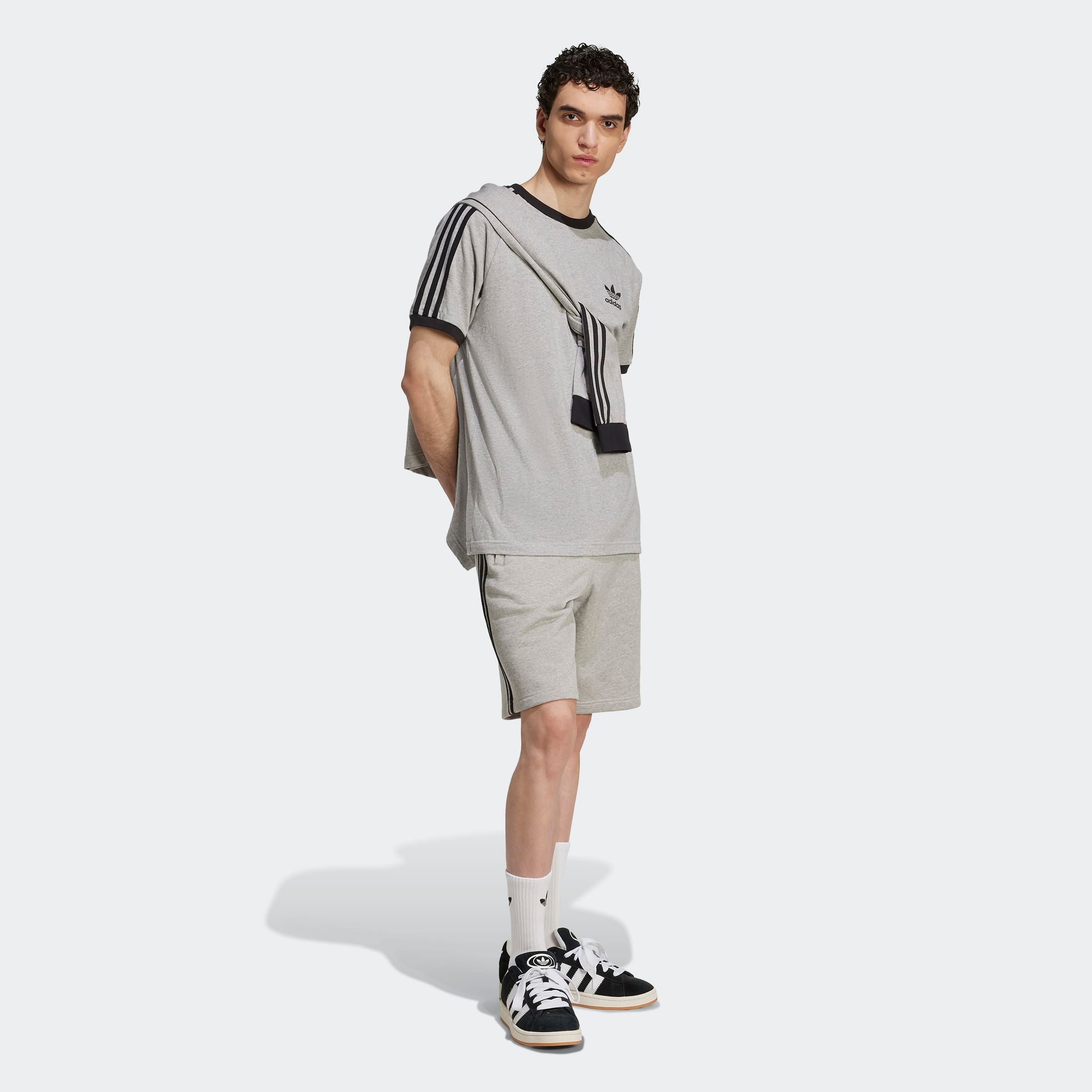 adidas Originals Shorts »3-STRIPE SHORT«, (1 tlg.), Drei Streifen Sweat Shorts aus weichem French-Terry Material