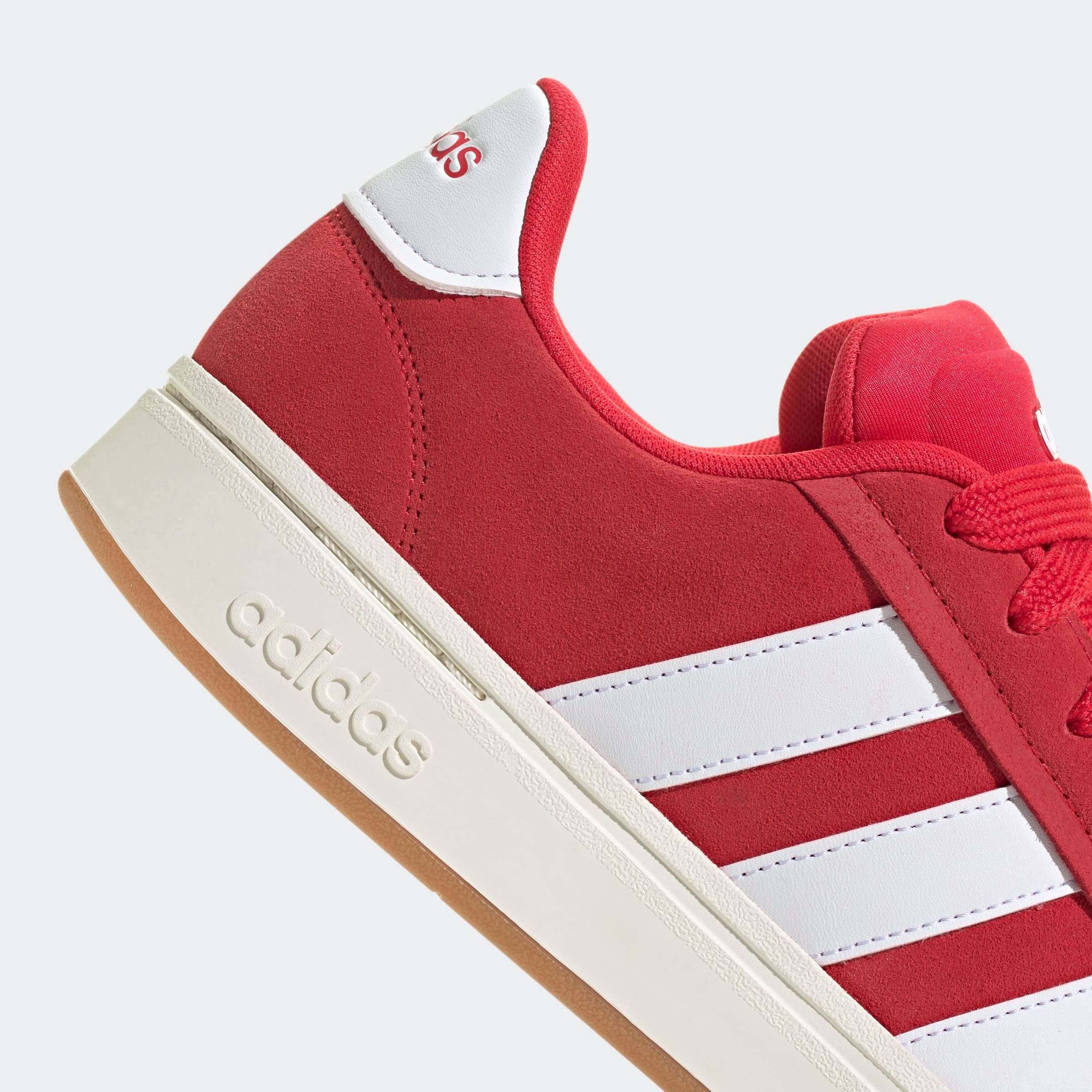 adidas Sportswear Sneaker »GRAND COURT ALPHA«, Design inspiriert vom adidas Campus 00