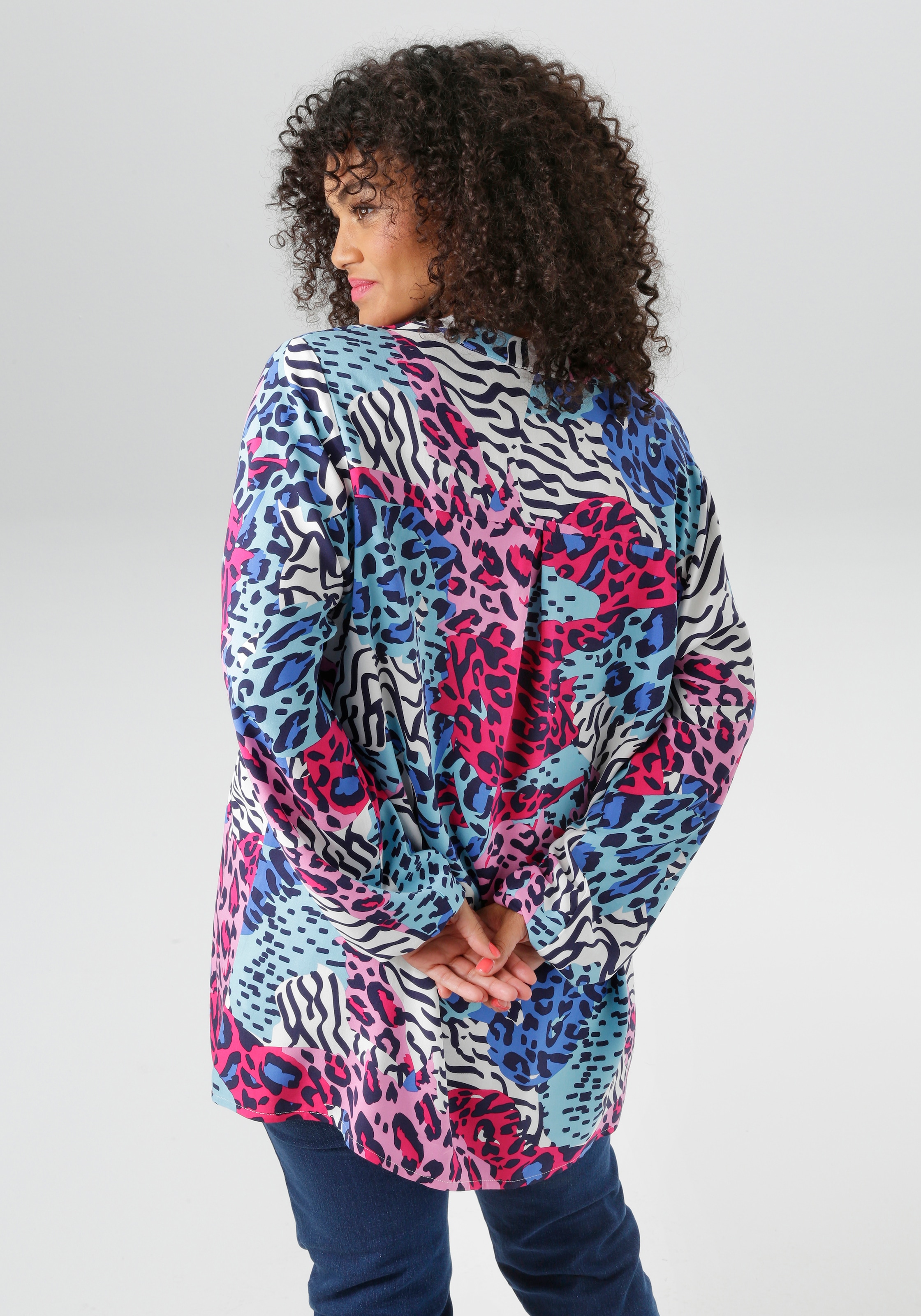 Aniston PLUS Schluppenbluse, mit extravaganten farbenfrohes Animaldessin - NEUE KOLLEKTION