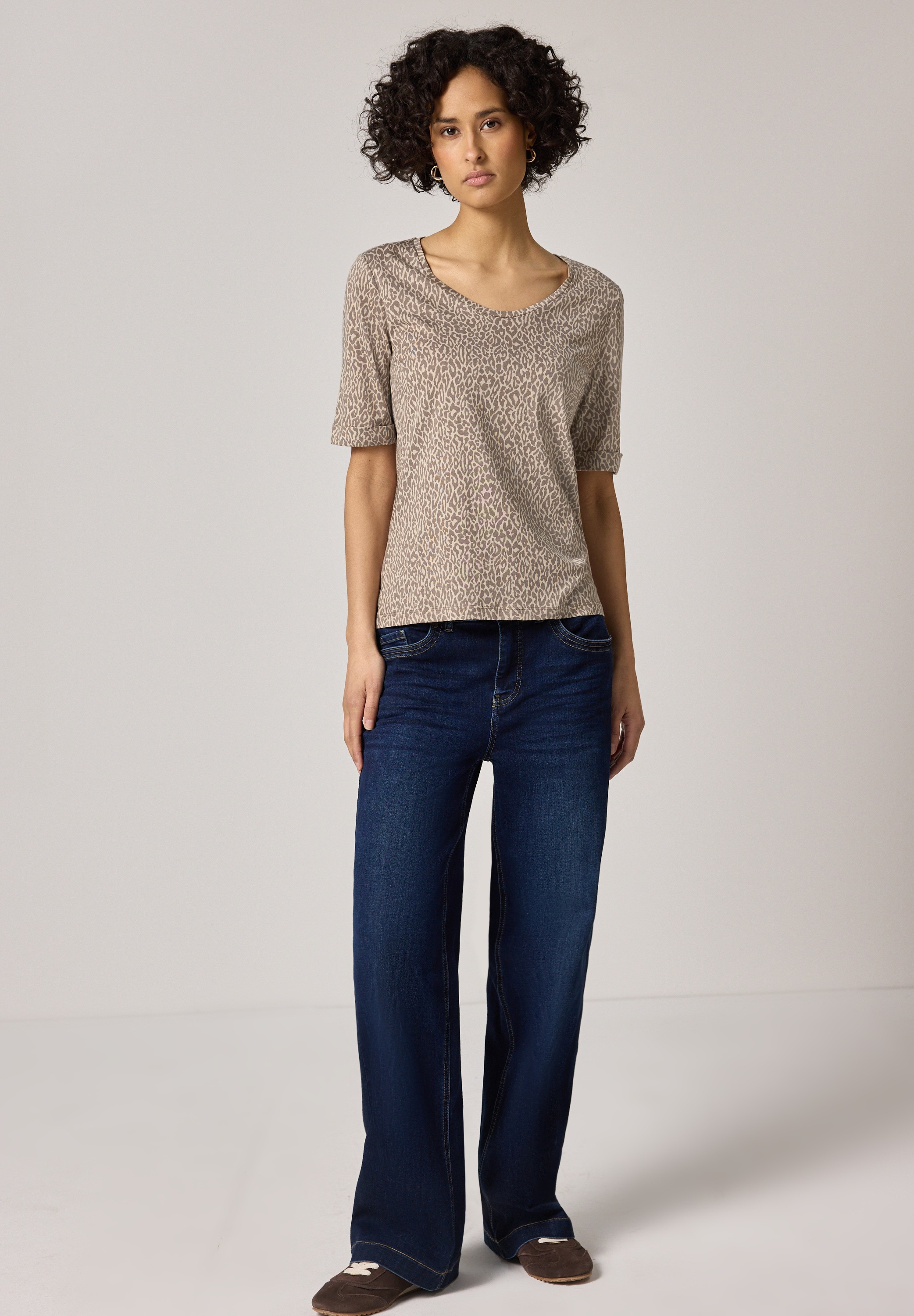 STREET ONE T-Shirt mit abgerundetem V-Ausschnitt