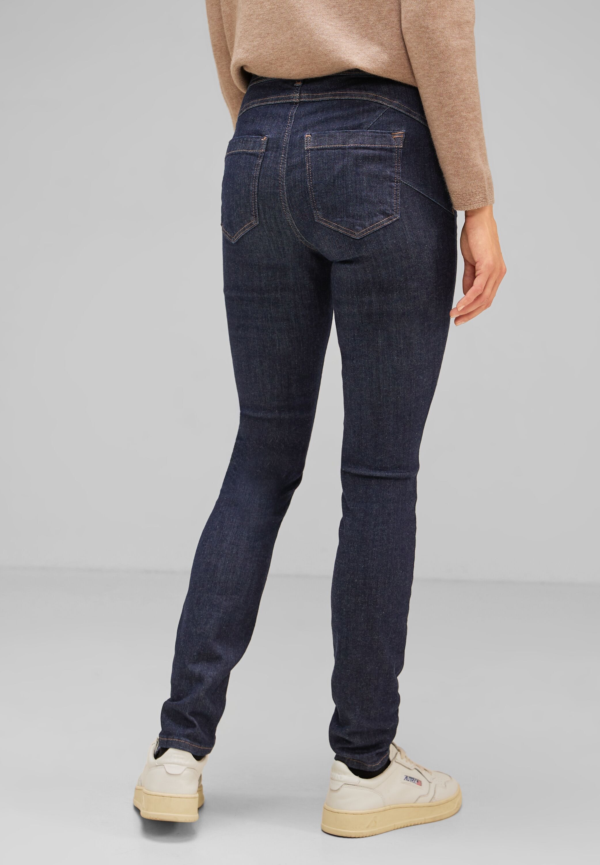 STREET ONE Gerade Jeans, 4-Pocket Style