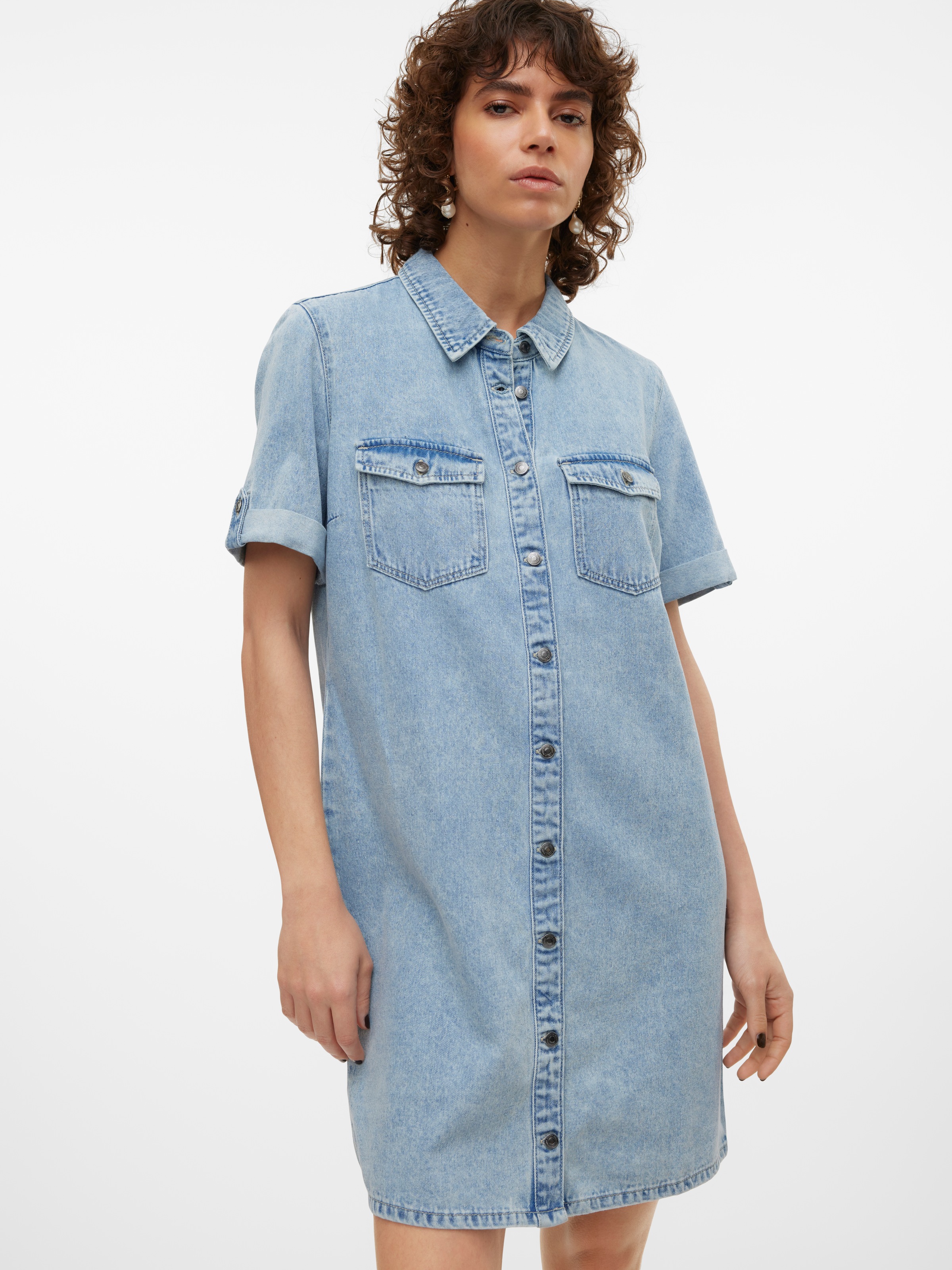Vero Moda Jeanskleid "VMJENNIE SS SHORT DENIM DRESS NOOS" Brusttaschen günstig online kaufen
