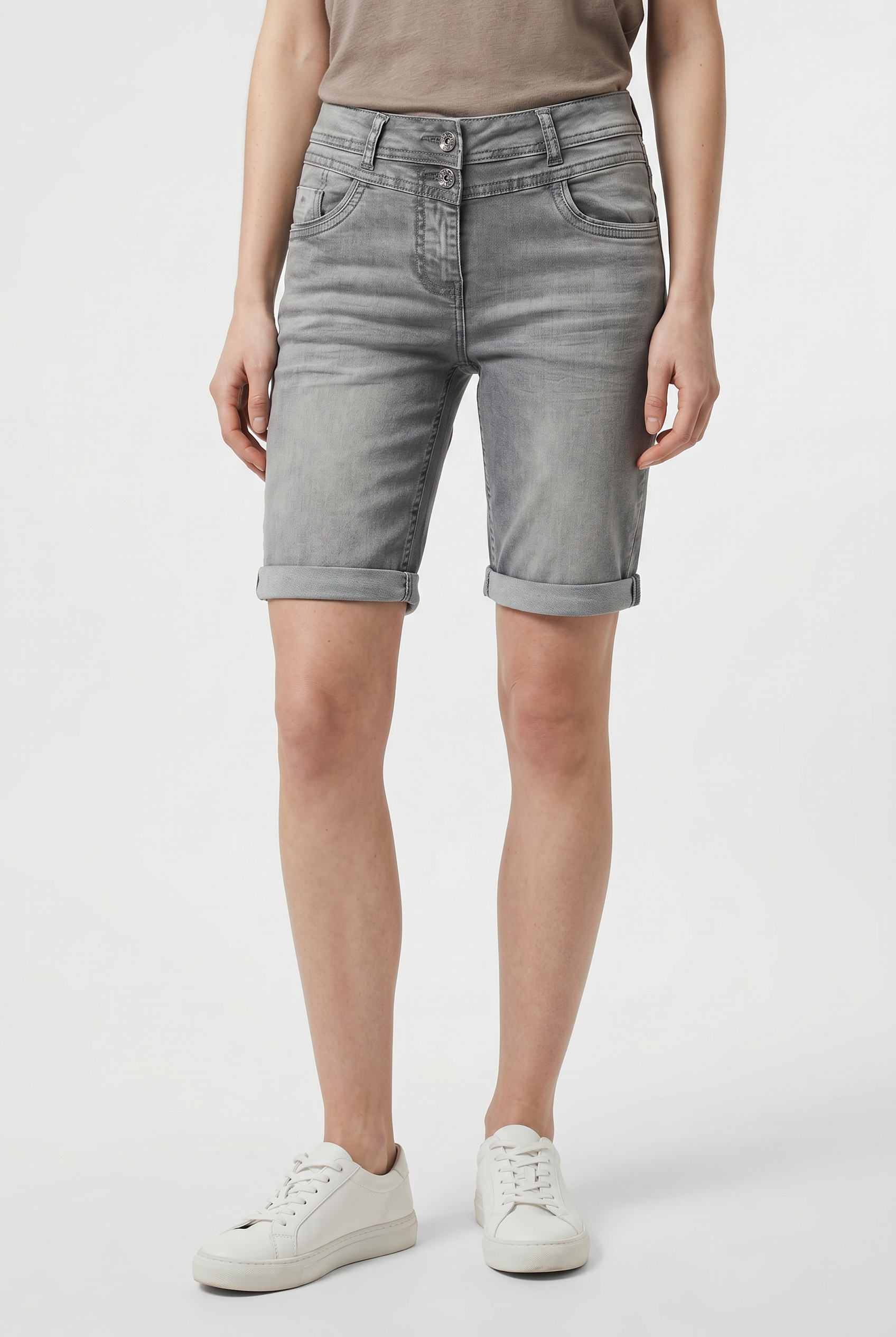 Cecil Shorts "Style Toronto" Jeanshorts im Slim Fit und mit Stretch