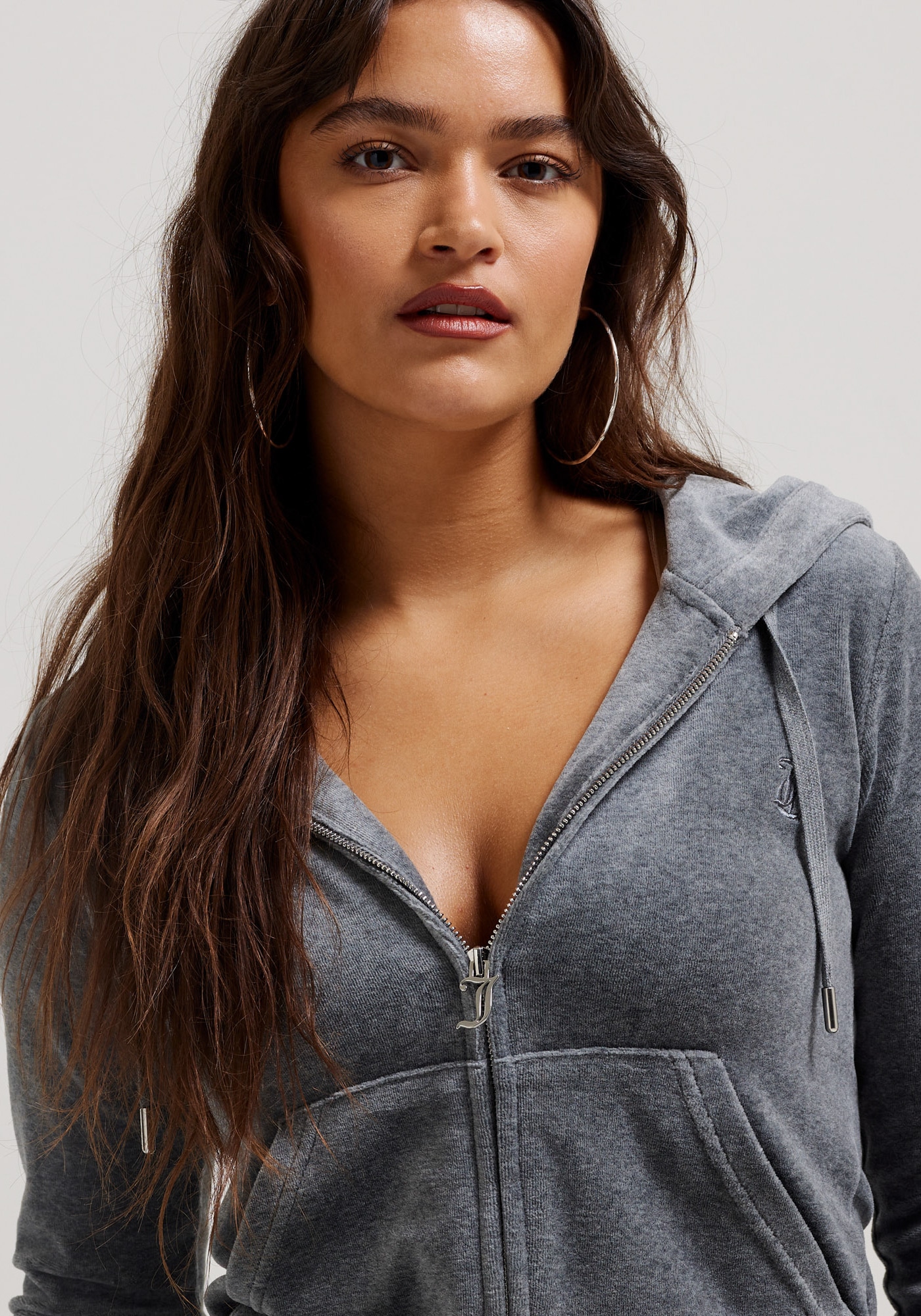 Juicy Couture Kapuzennickijacke »ROBERTSON HOODIE Damen« ohne Kapuze Trainingsjacke Damen, Sweatjacke mit Kapuze, Velour, mit Glitzer, Sale