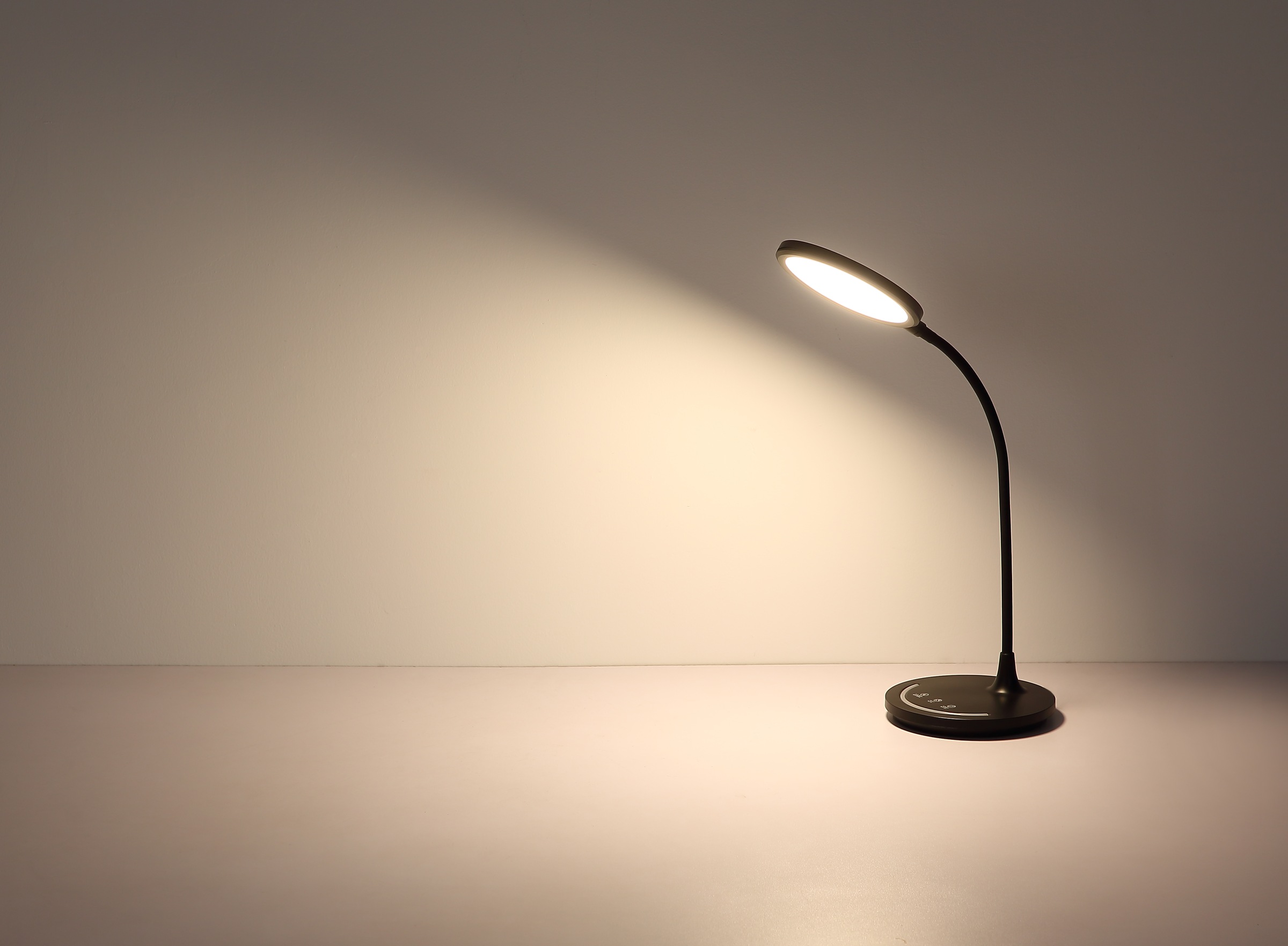 GLOBO LIGHTING Tischleuchte »KENNY« LED-Modul 1 Stk. warmweiß - kaltweiß Tischlampe Nachttischlampe Deko-Tischleuchte Schlafzimmer