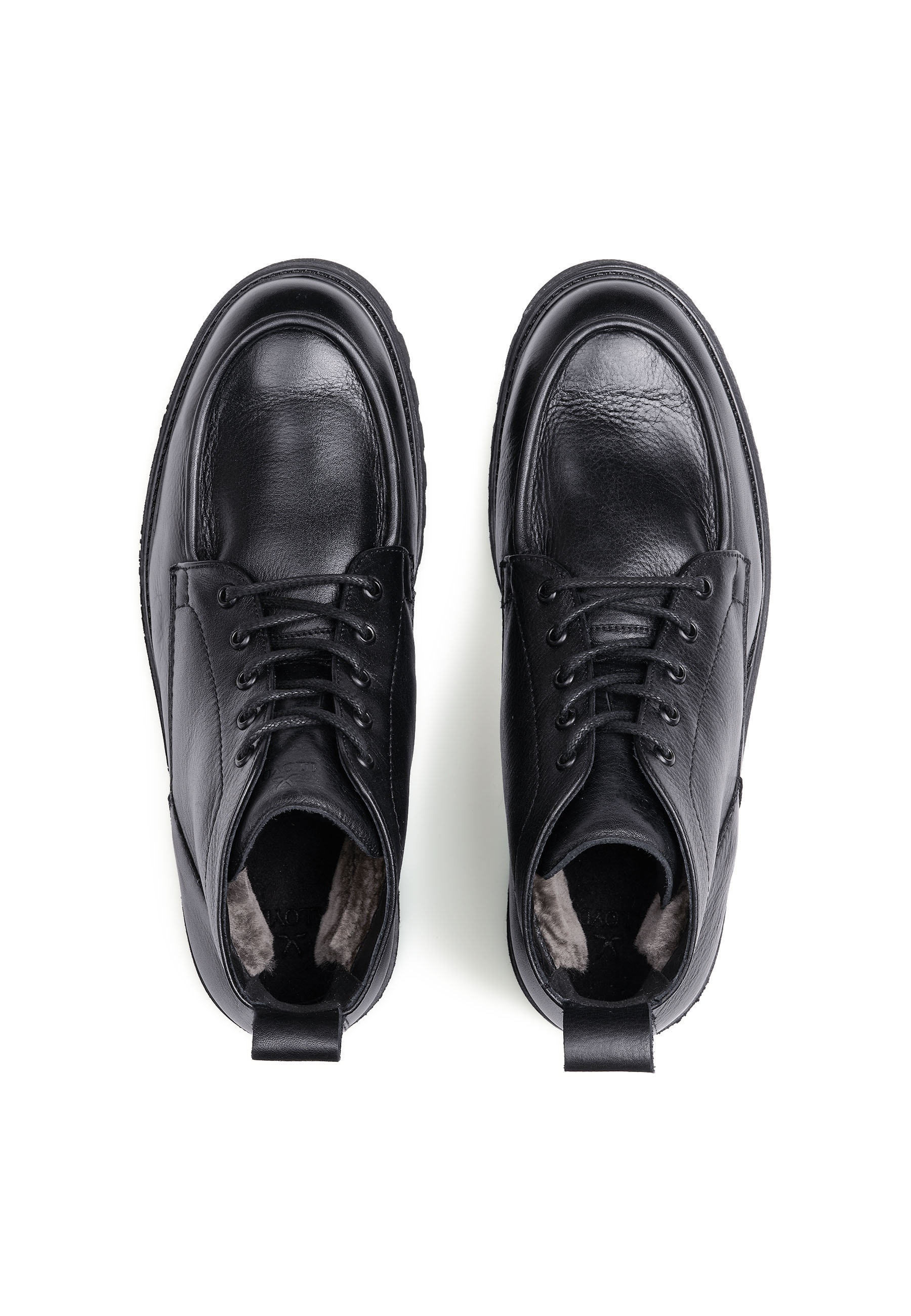 Lloyd »SELECT 327L«  mit Lammfell