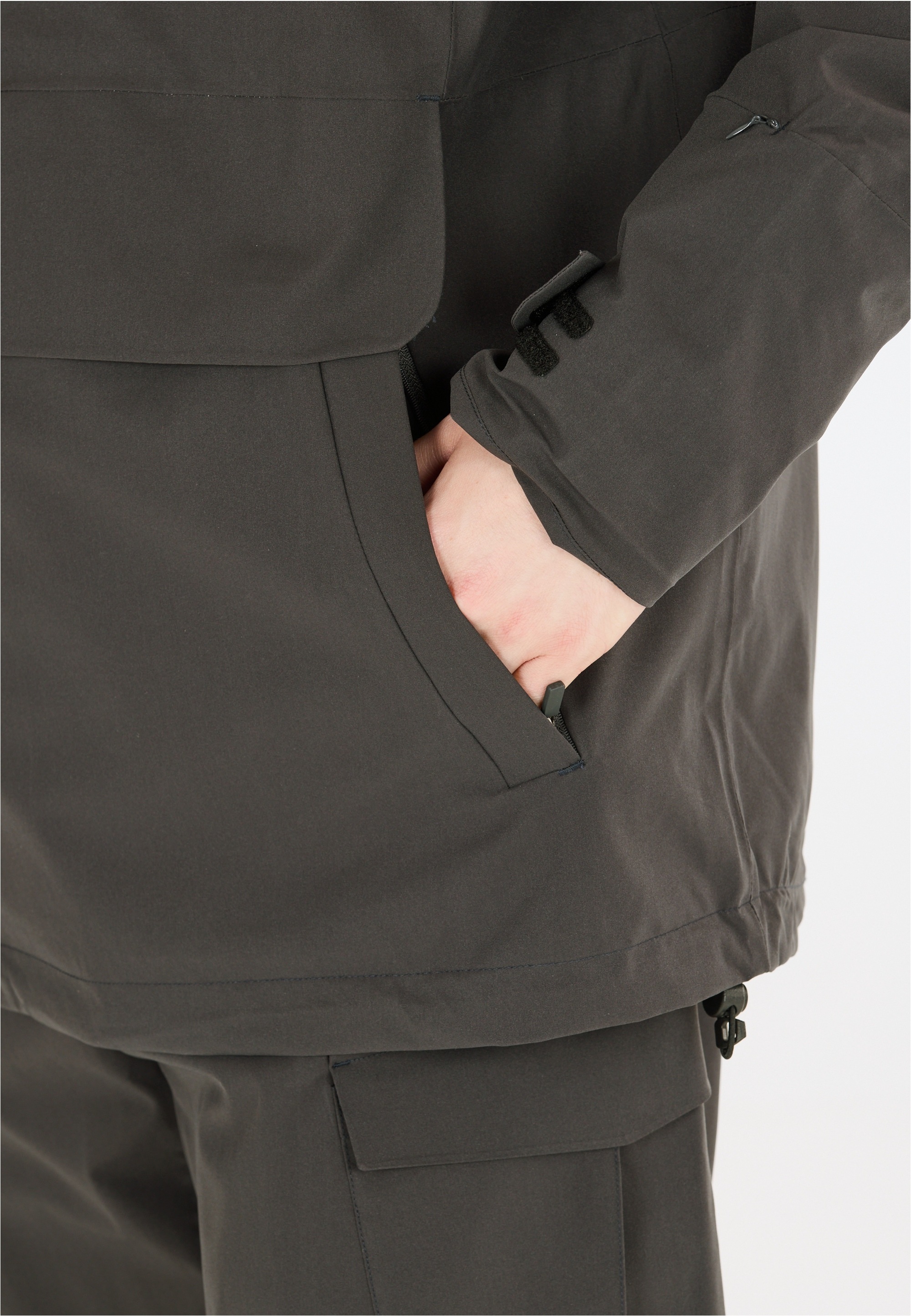 SLOPE Skijacke »Ruki«, Im wetterfesten Anorak-Design