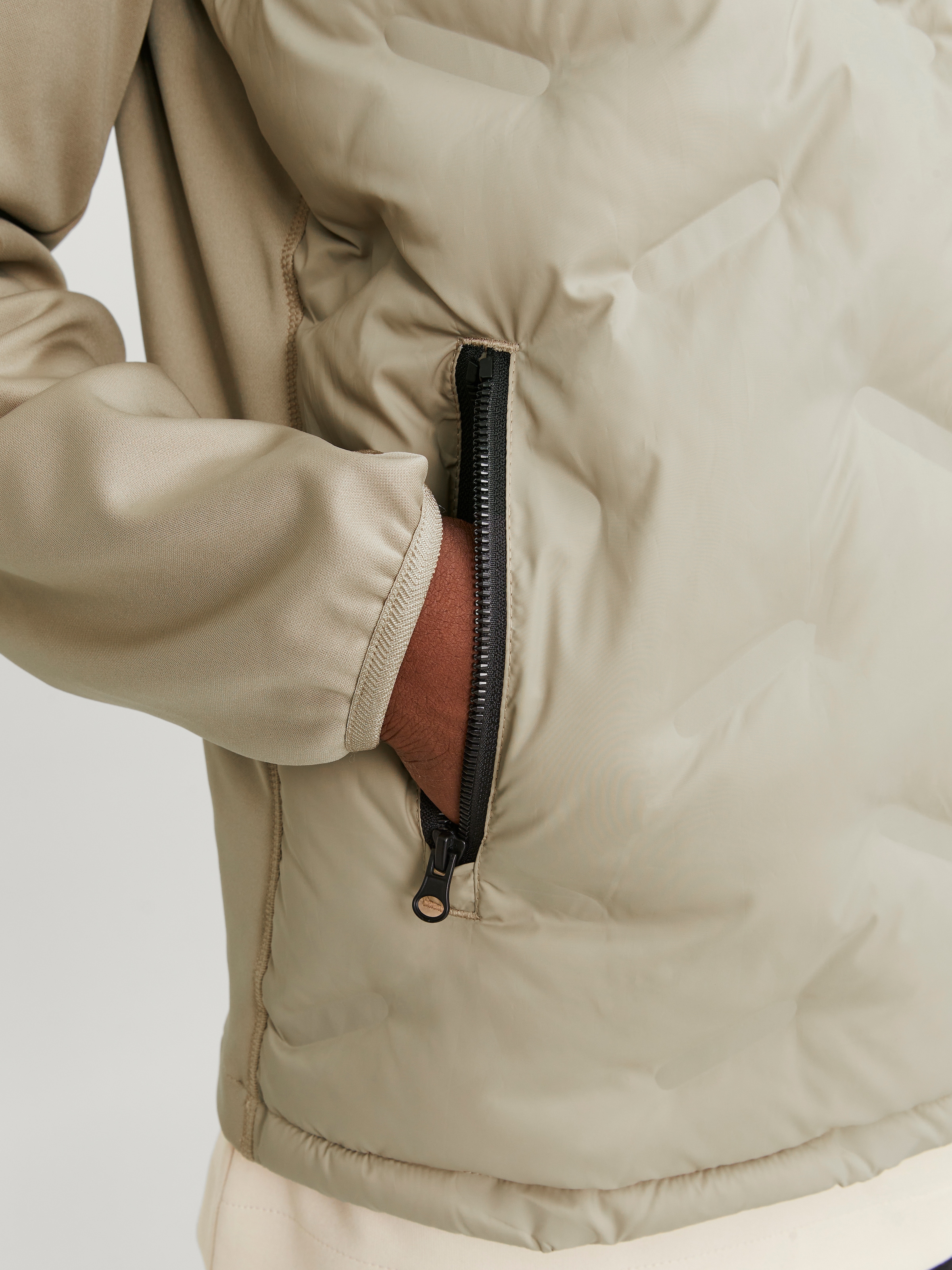 Jack & Jones Hybridjacke »JCOHEAT HYBRID JACKET NOOS« mit Kapuze