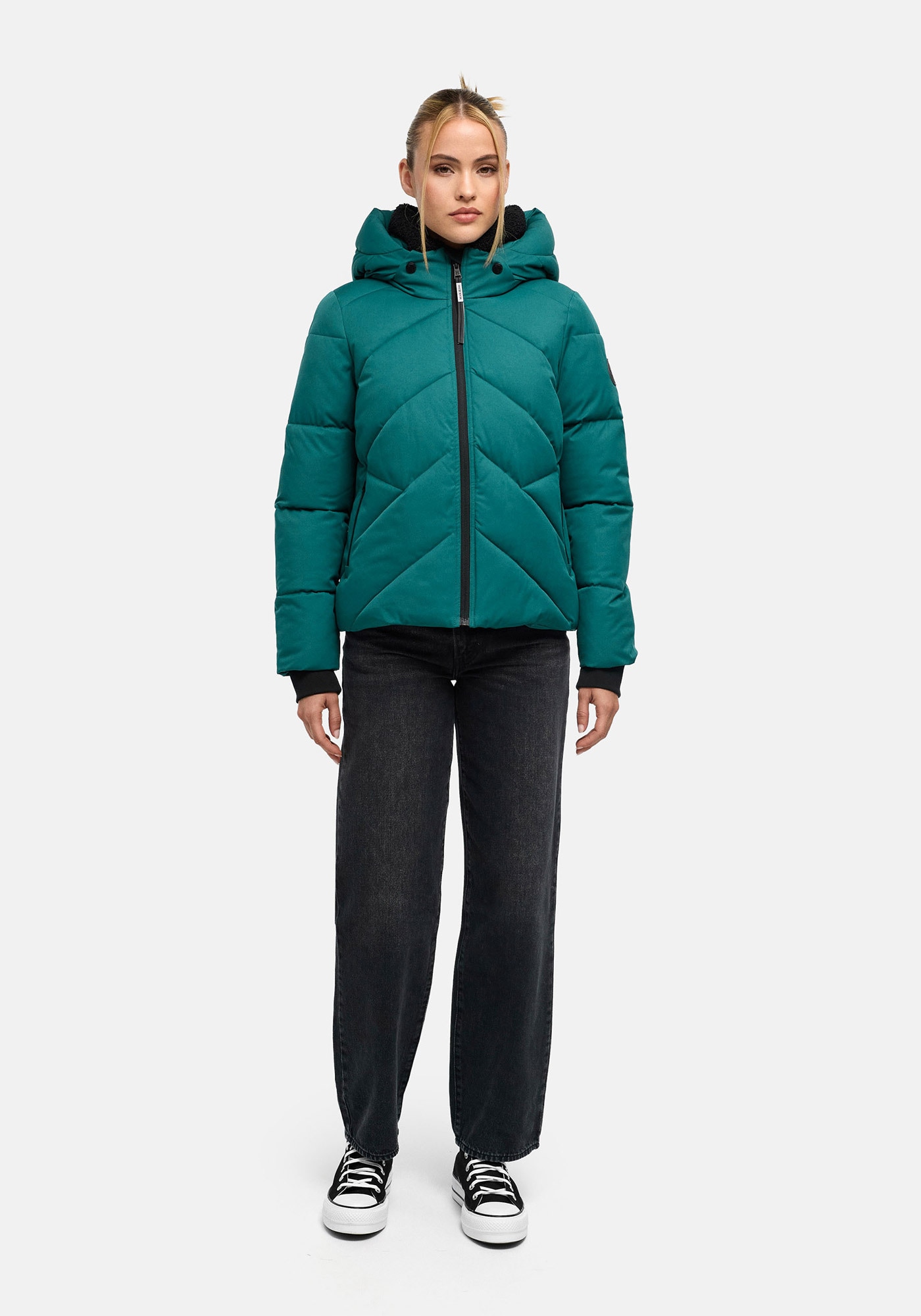Marikoo "Shinamii" mit Kapuze Kurze Steppjacke mit Kapuze und diagonalem Steppmuster