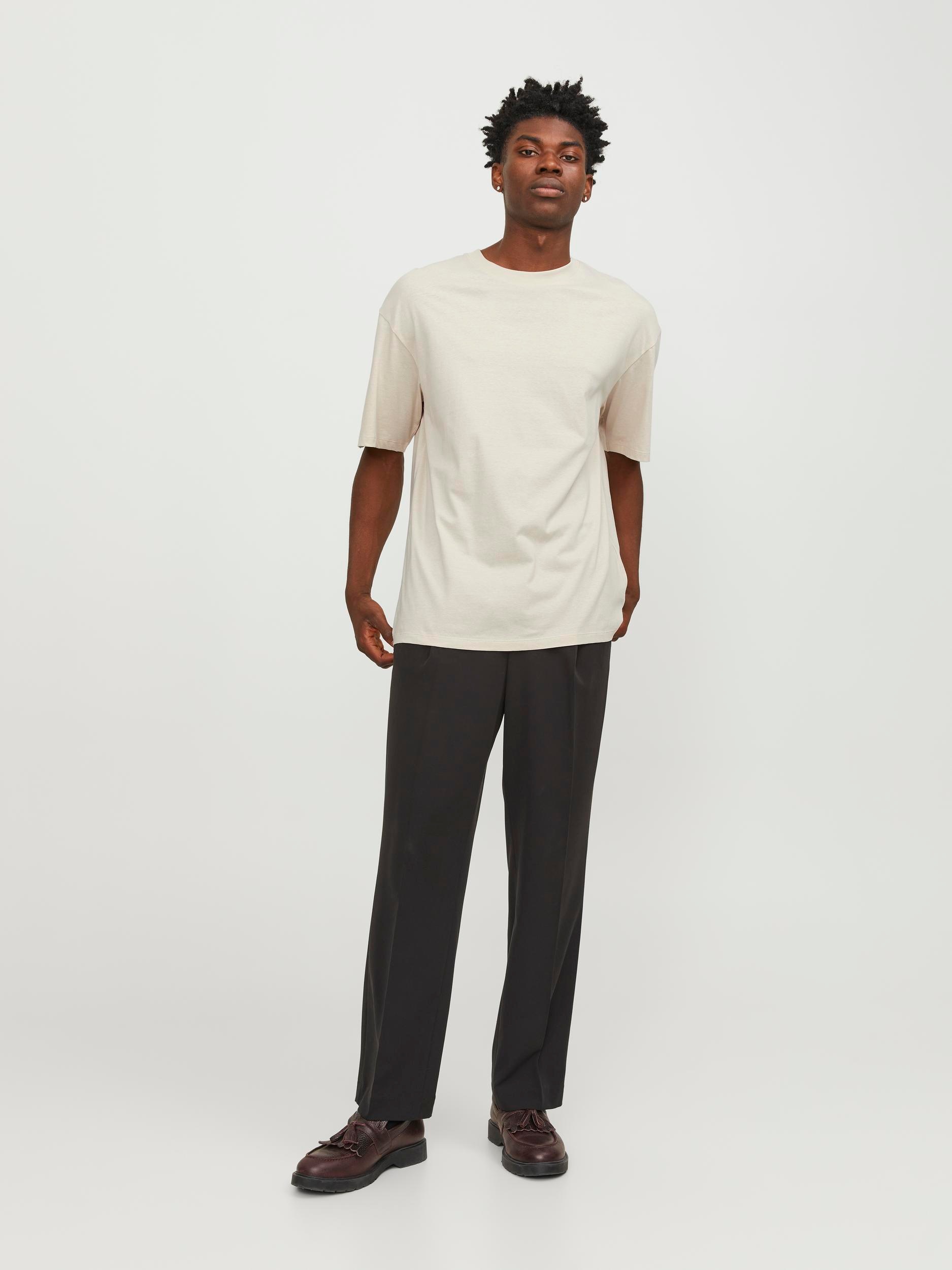 Jack & Jones Oversize-Shirt »JJEBRADLEY Oversize T-Shirt mit klassischem Rundhalsausschnitt«, unifarben, oversize, Rundhals, Jersey, pflegeleicht